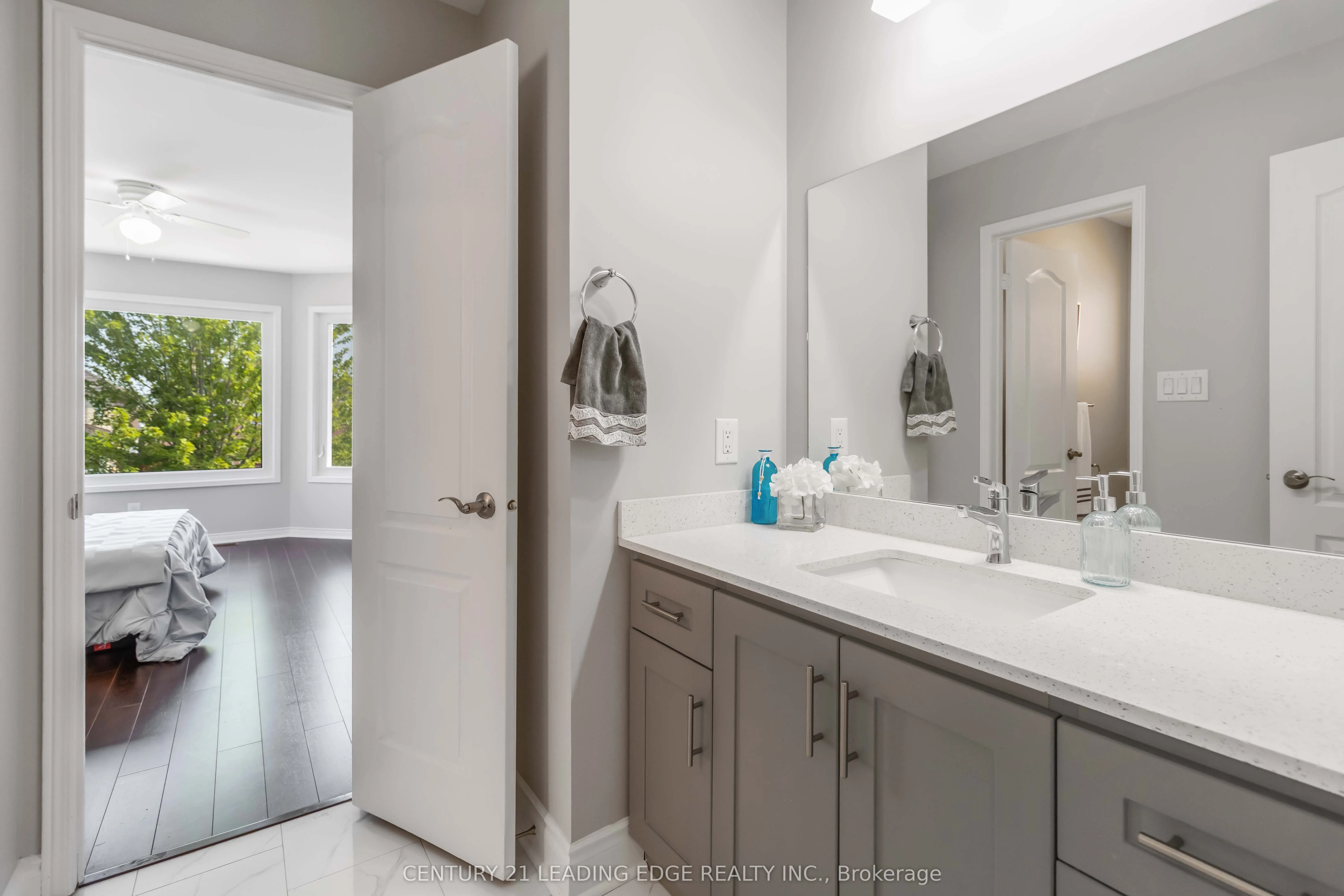 286 FERNFOREST Drive