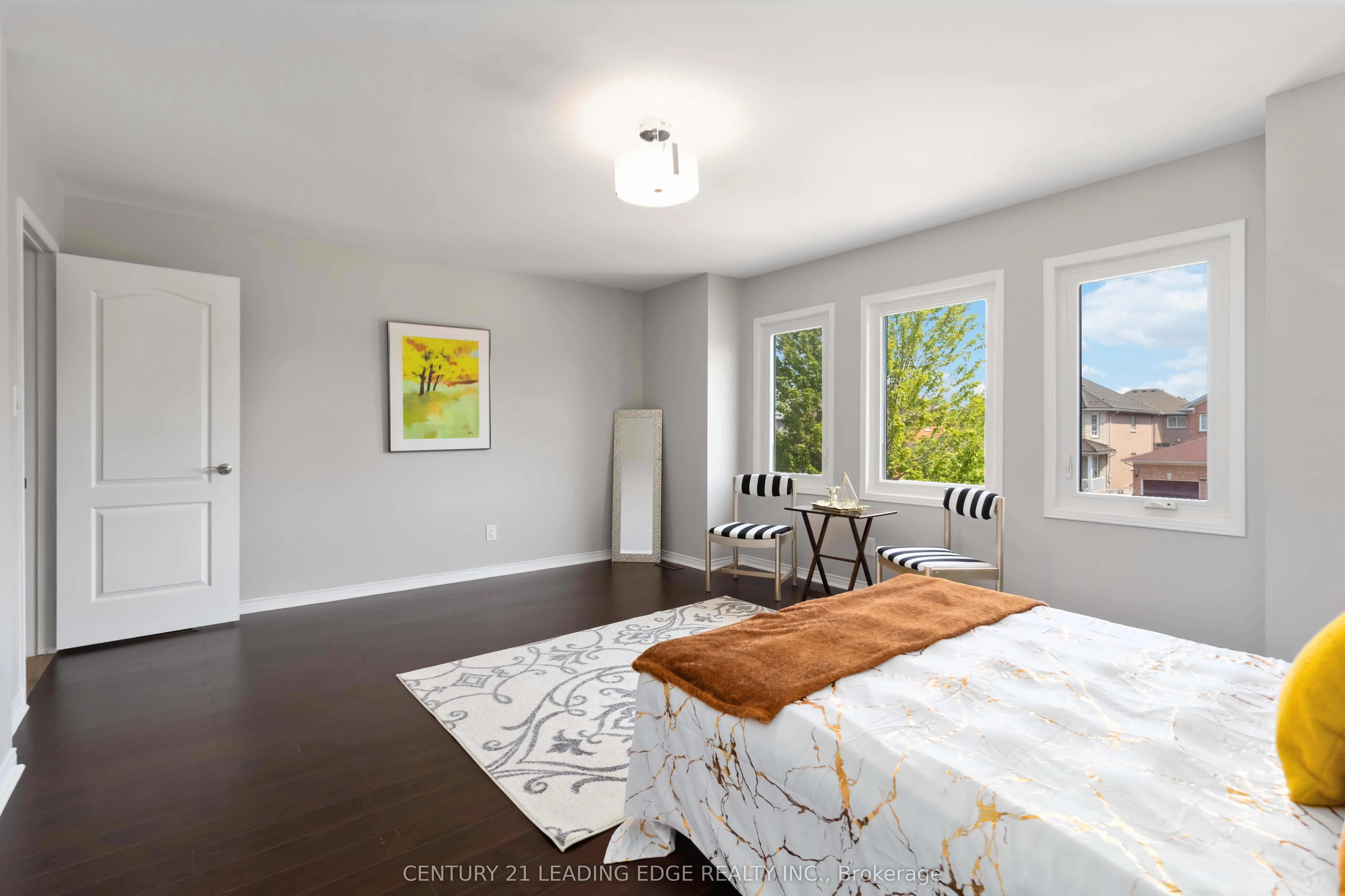 286 FERNFOREST Drive