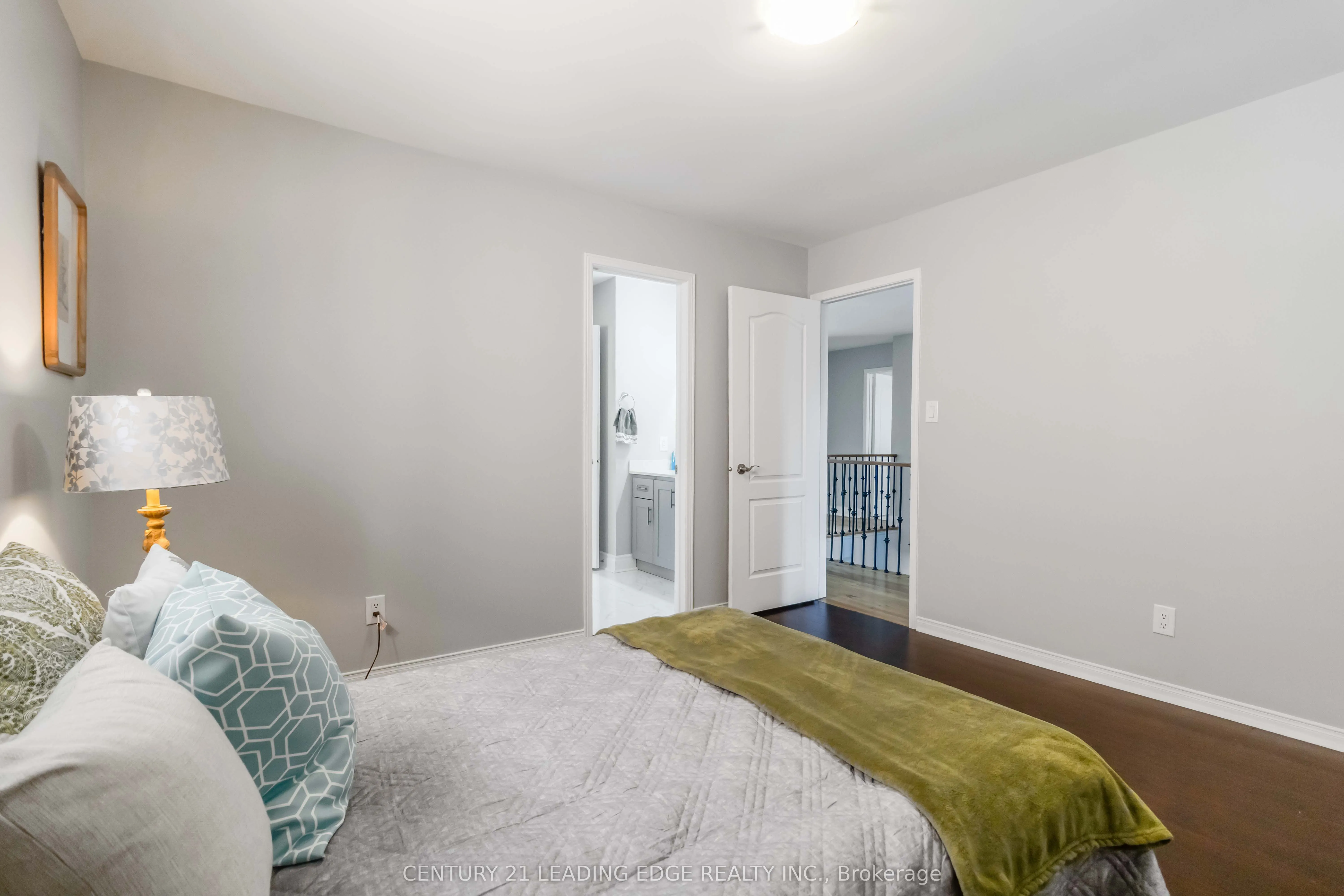 286 FERNFOREST Drive