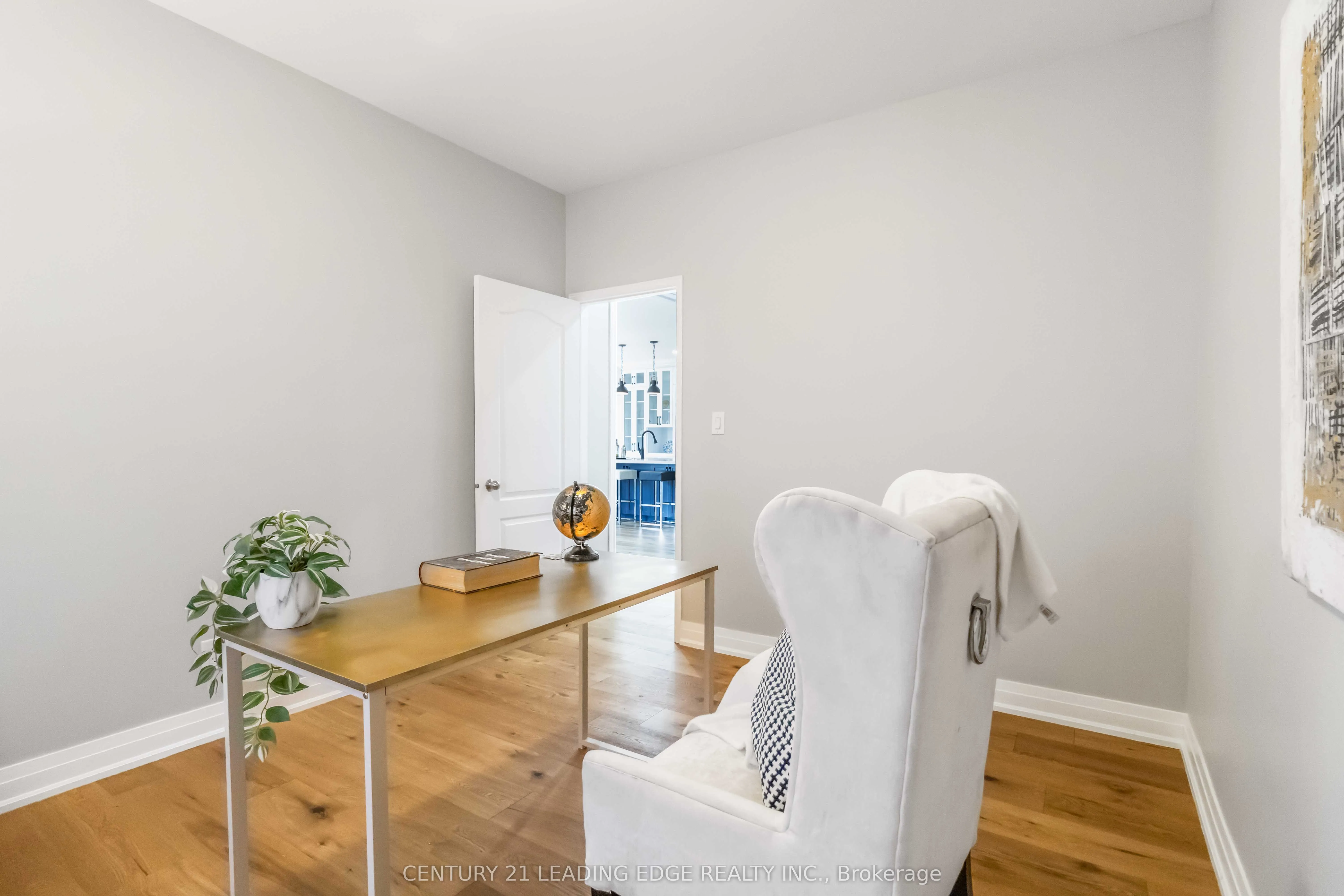 286 FERNFOREST Drive