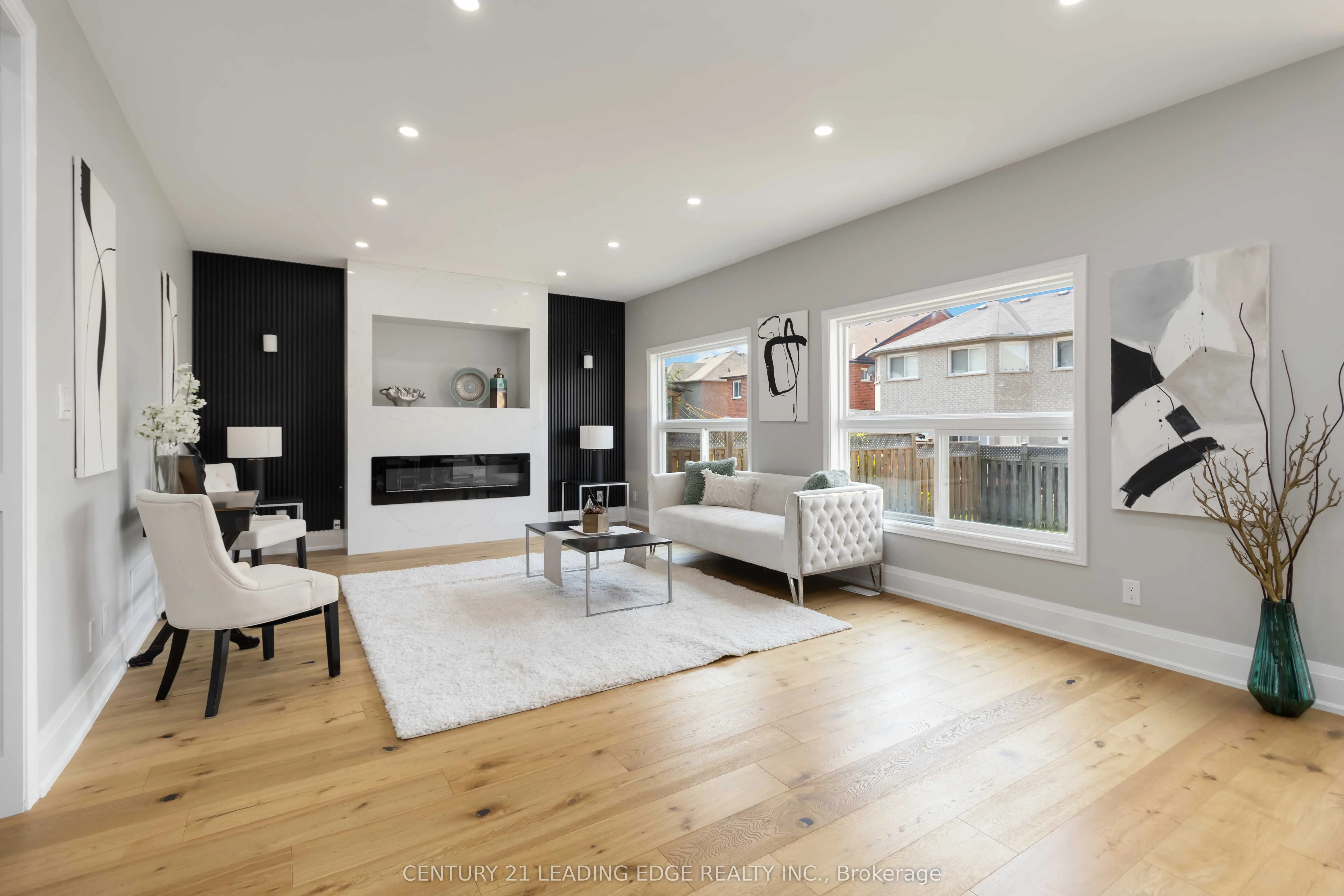 286 FERNFOREST Drive