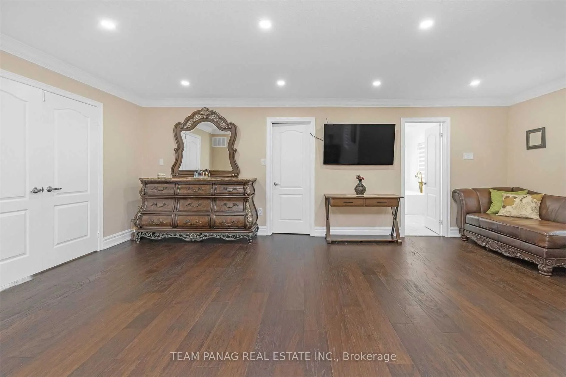 73 Louvain Drive