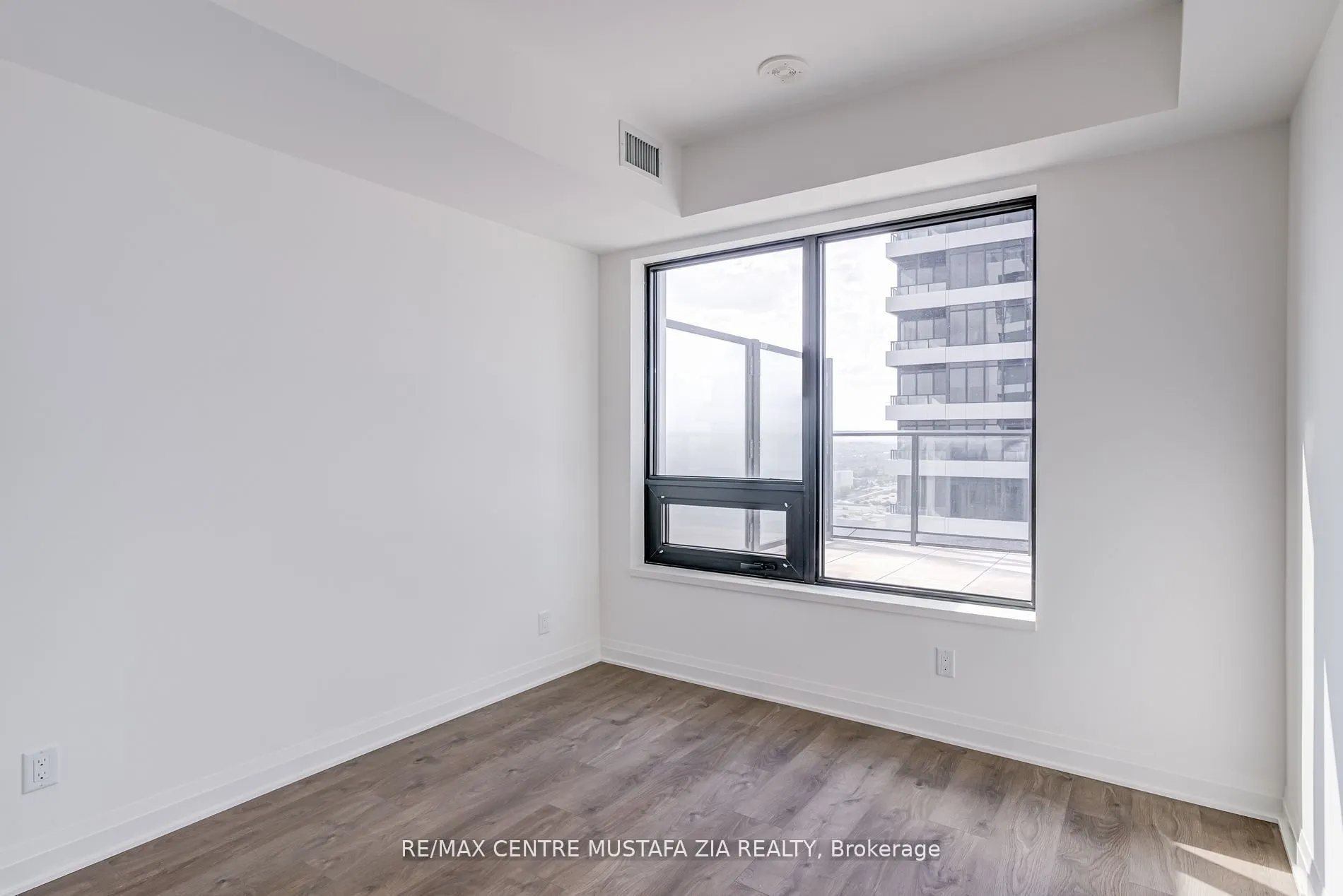 4015 The Exchange, #1908