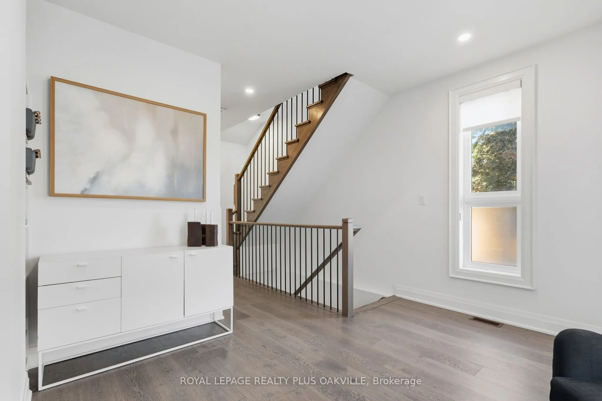 3228 Ellyn Common