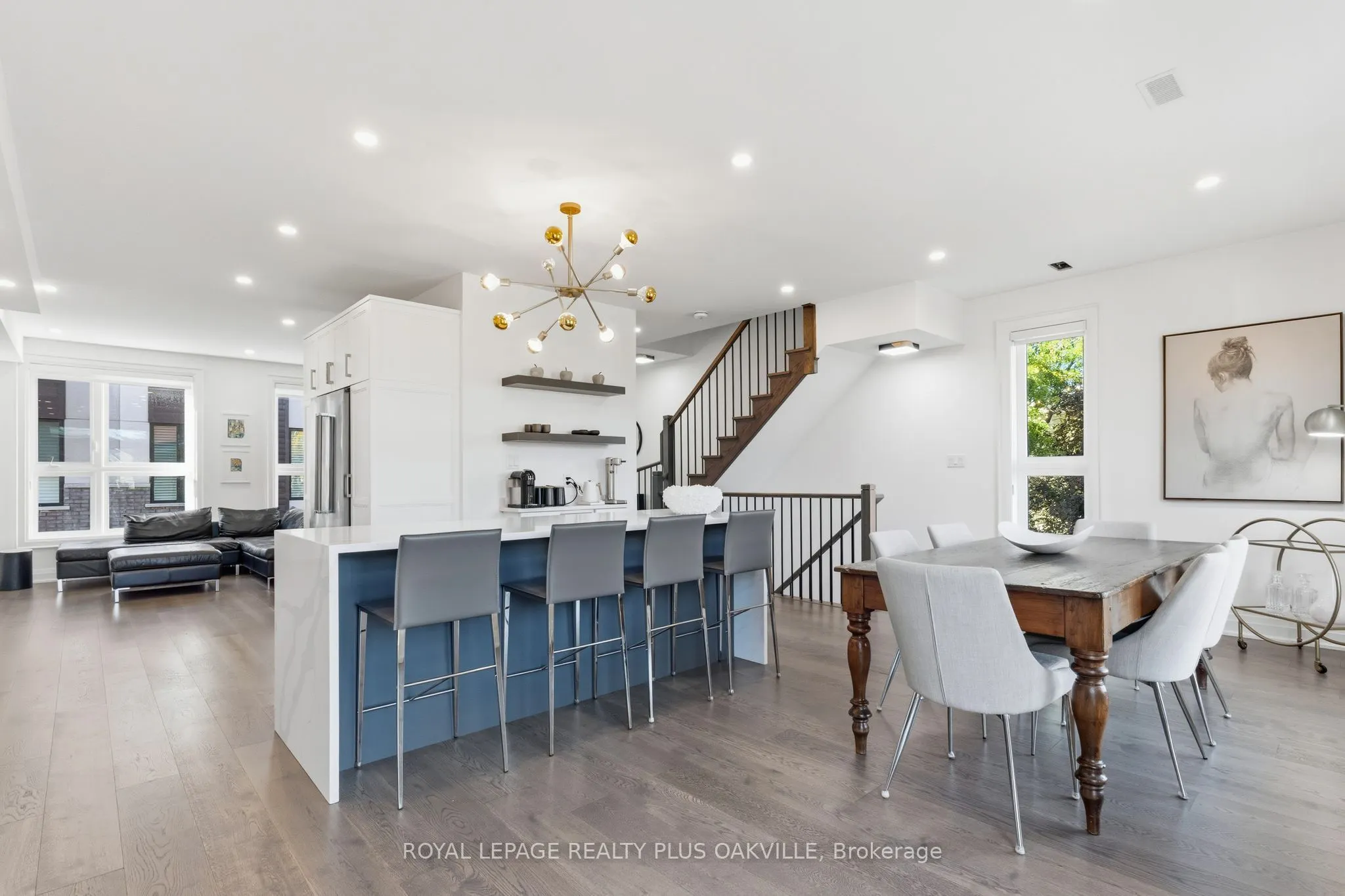 3228 Ellyn Common