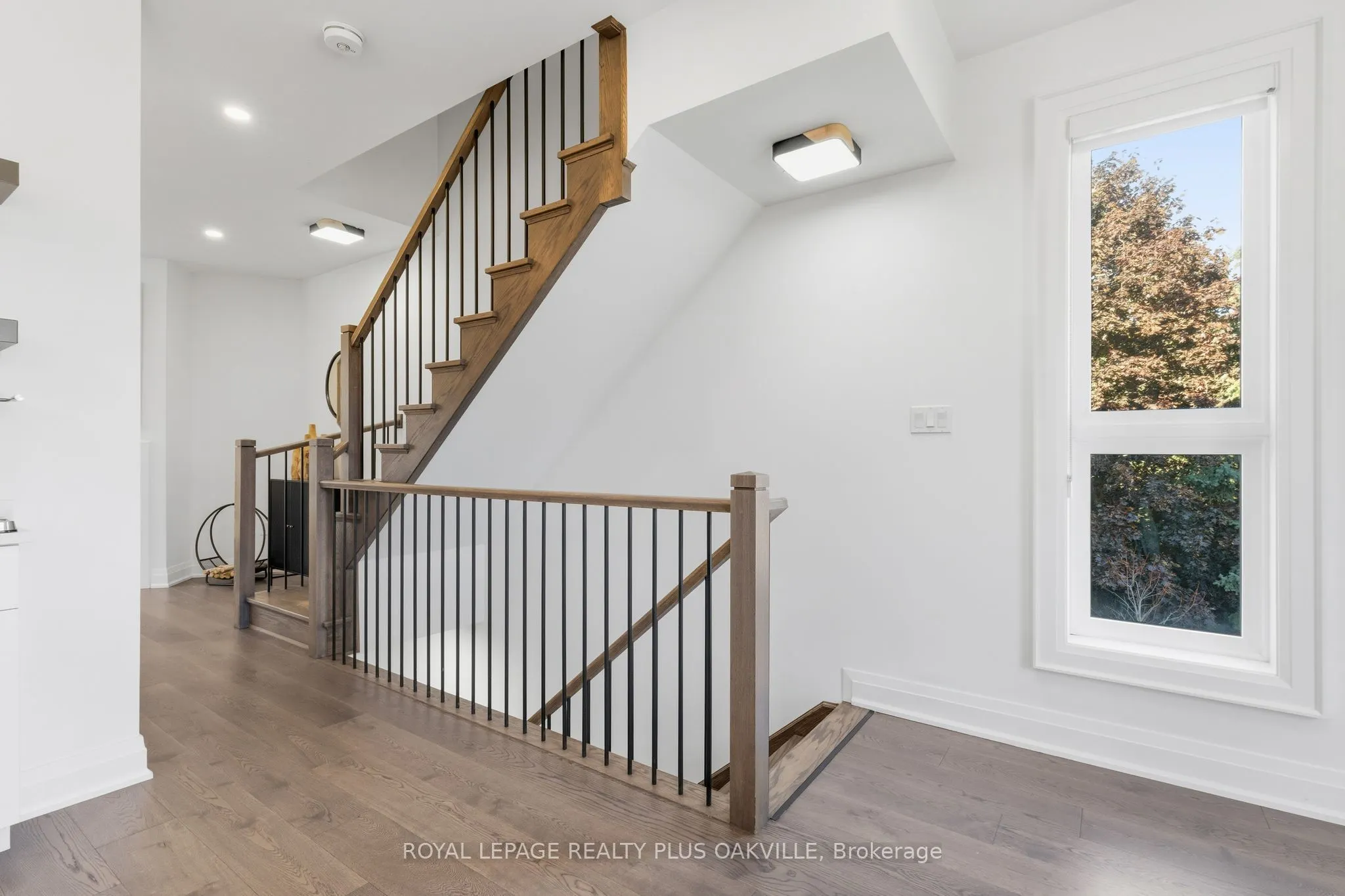 3228 Ellyn Common