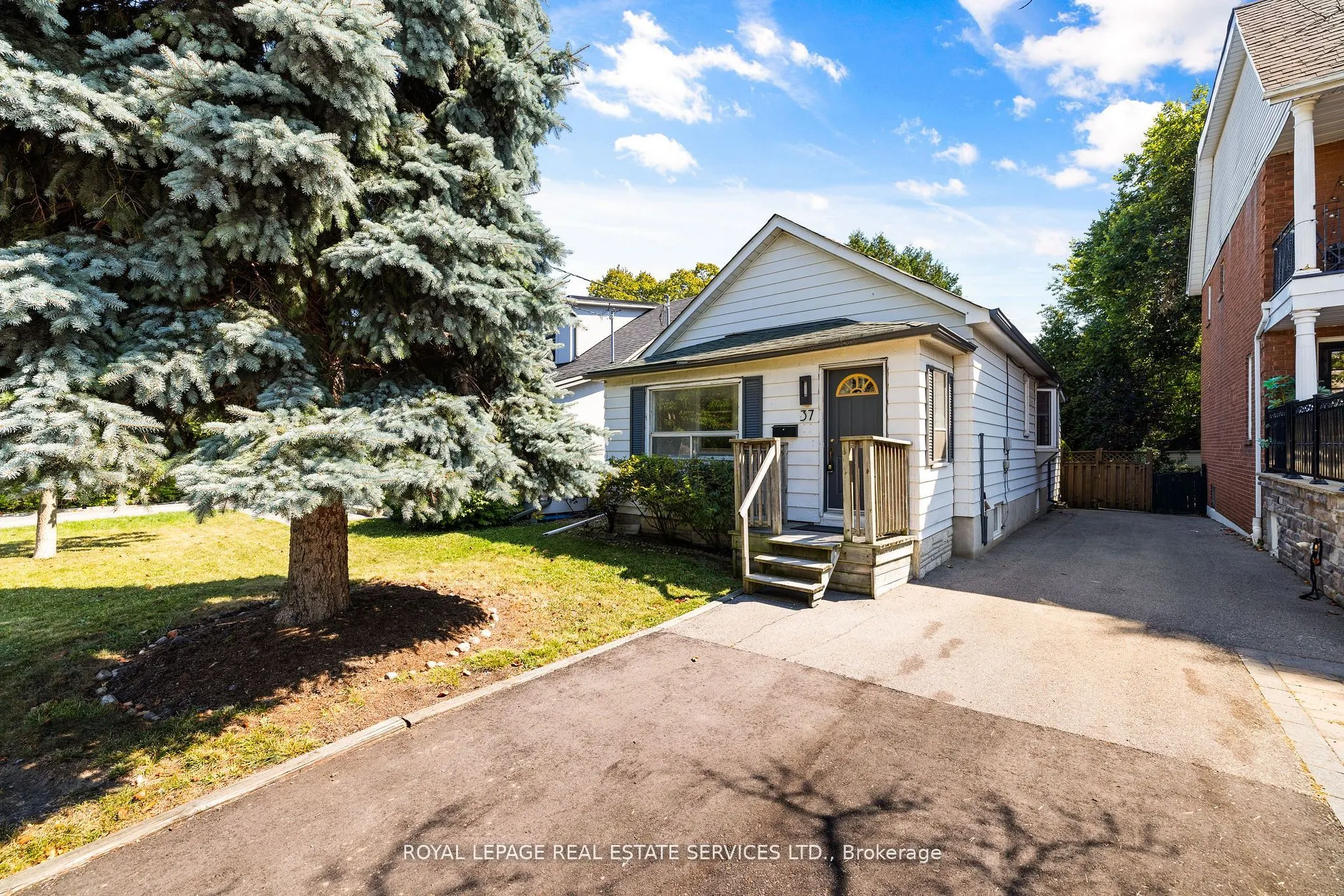 37 Simpson Avenue