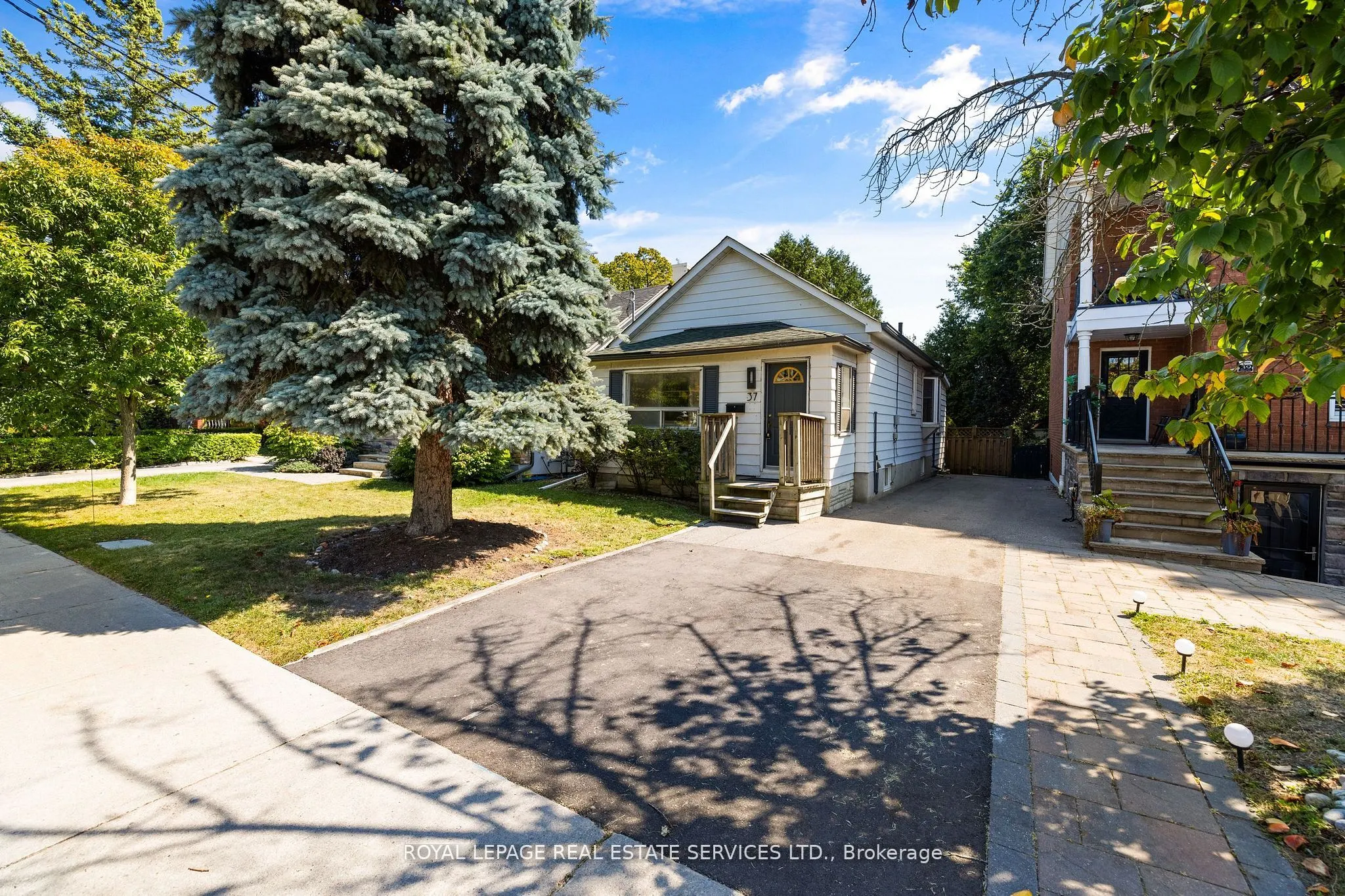 37 Simpson Avenue