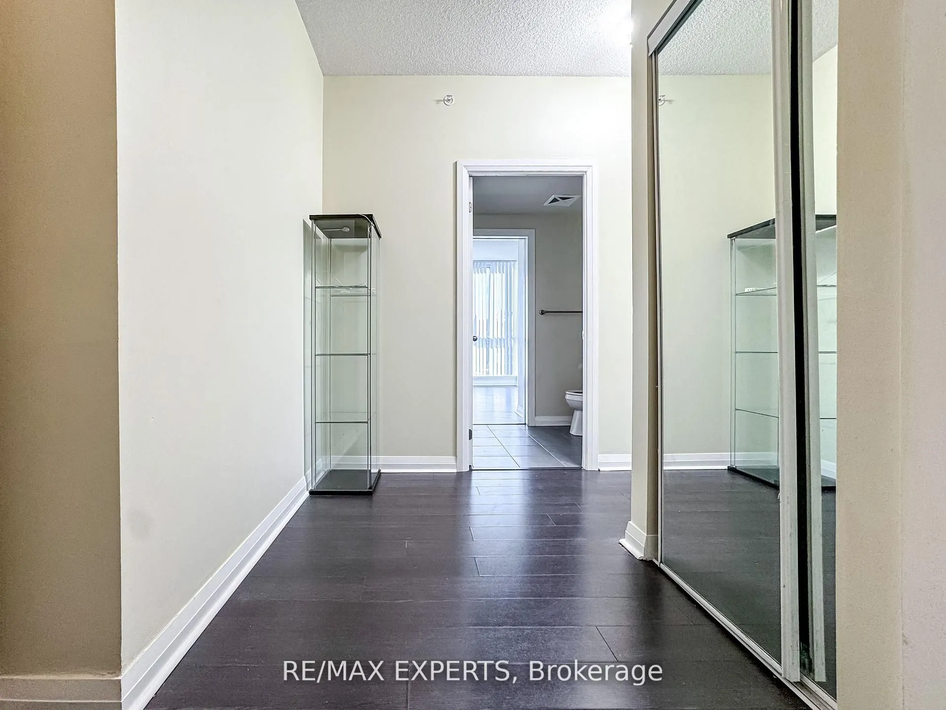 55 Eglinton Avenue W, #504