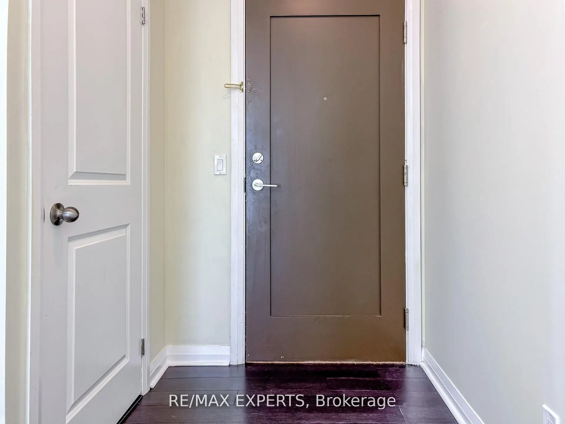55 Eglinton Avenue W, #504