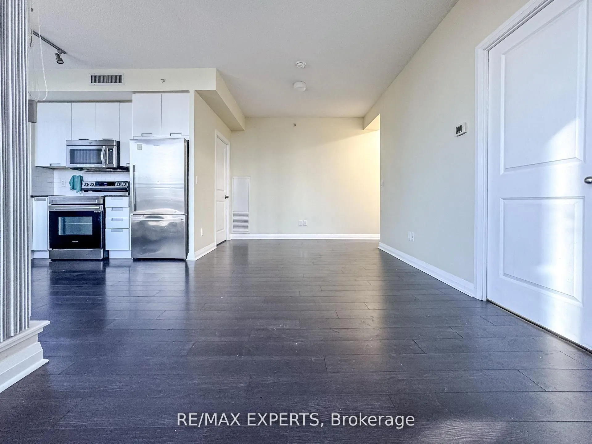 55 Eglinton Avenue W, #504