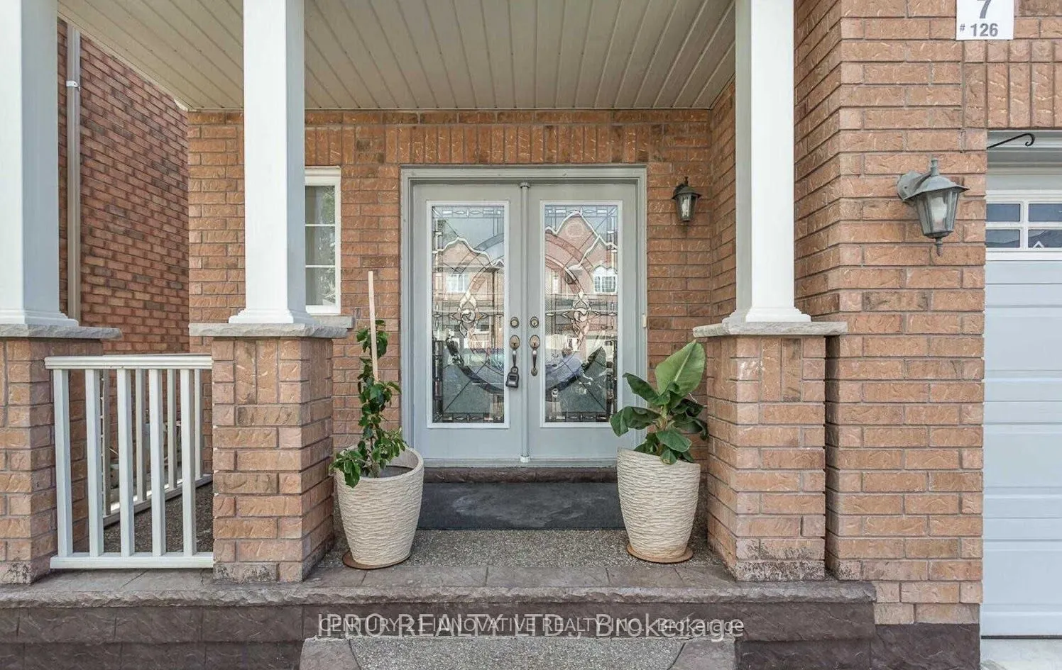 126 Footbridge Crescent