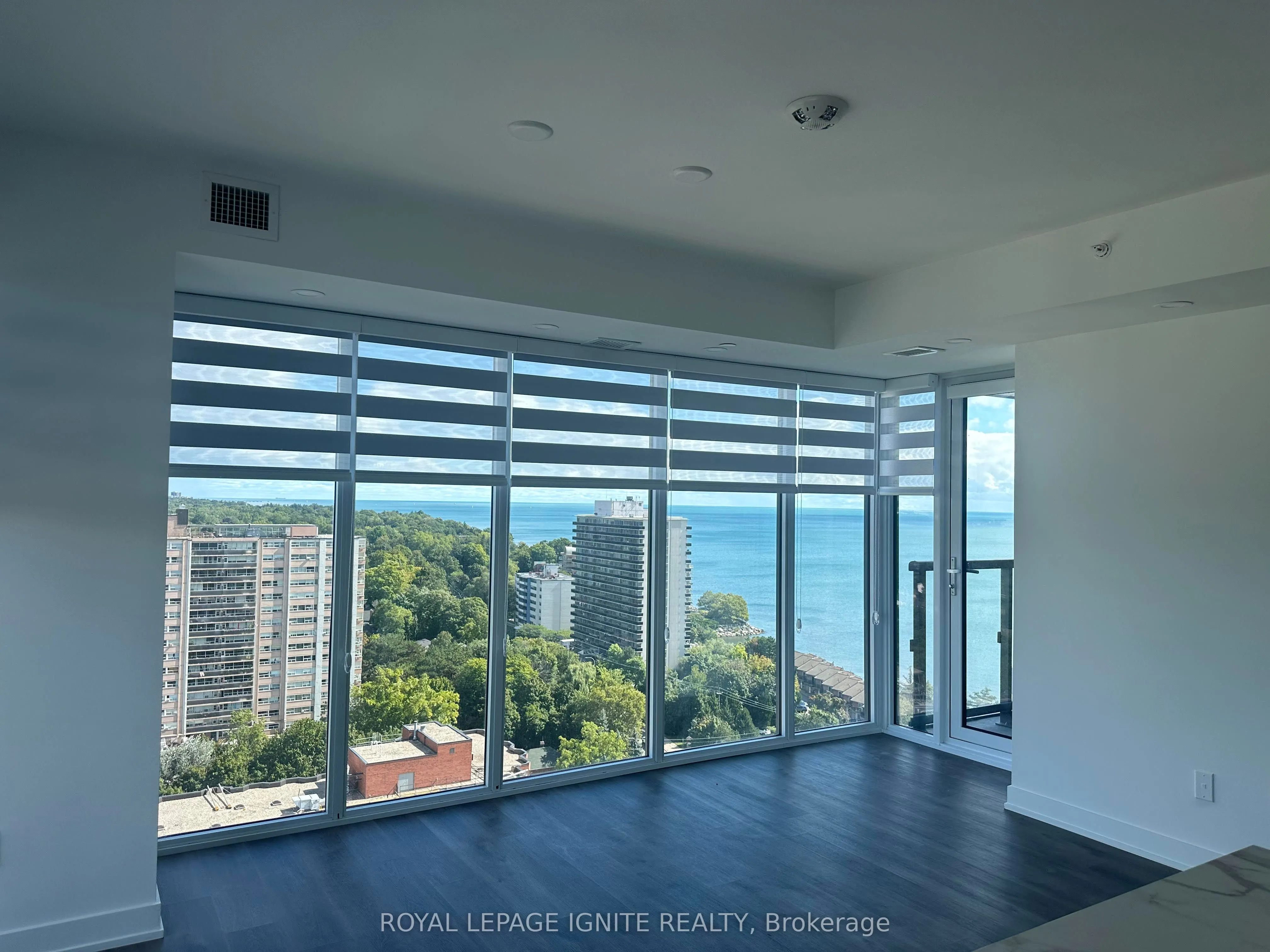 370 Martha Street, #1702
