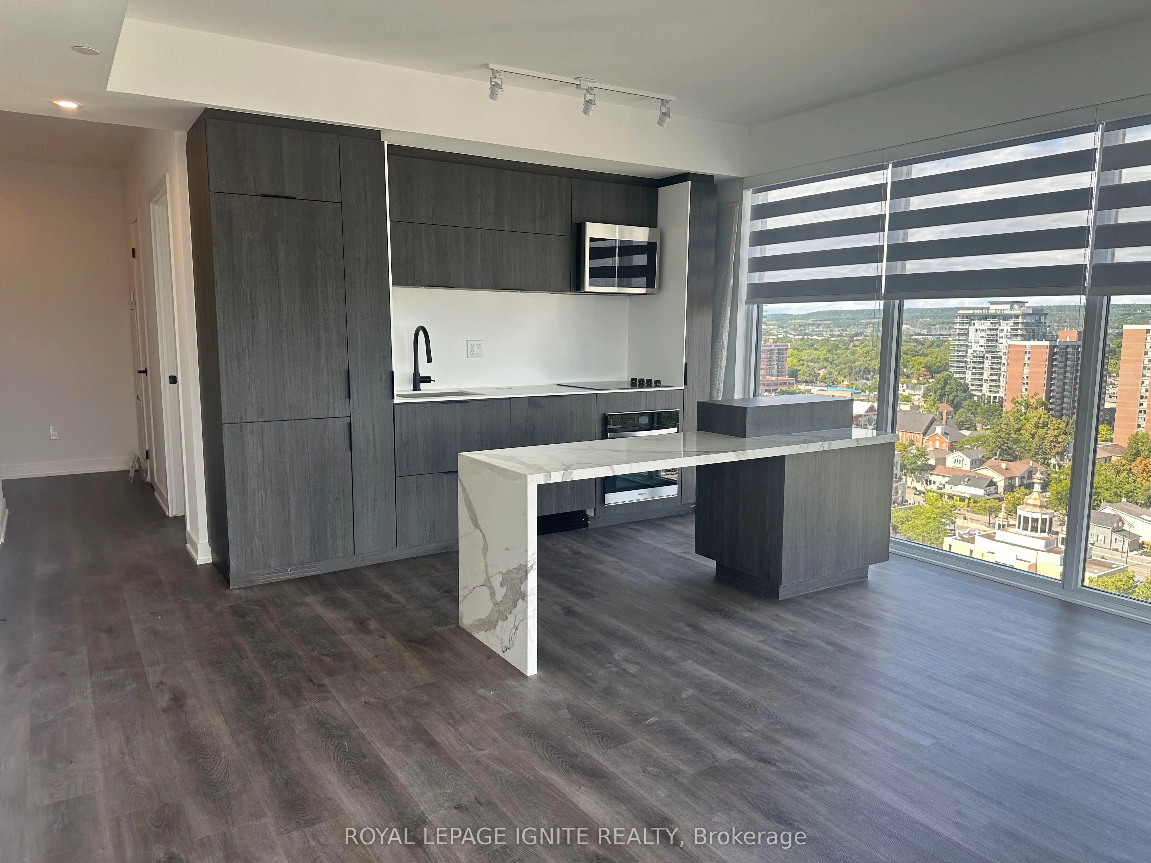 370 Martha Street, #1702