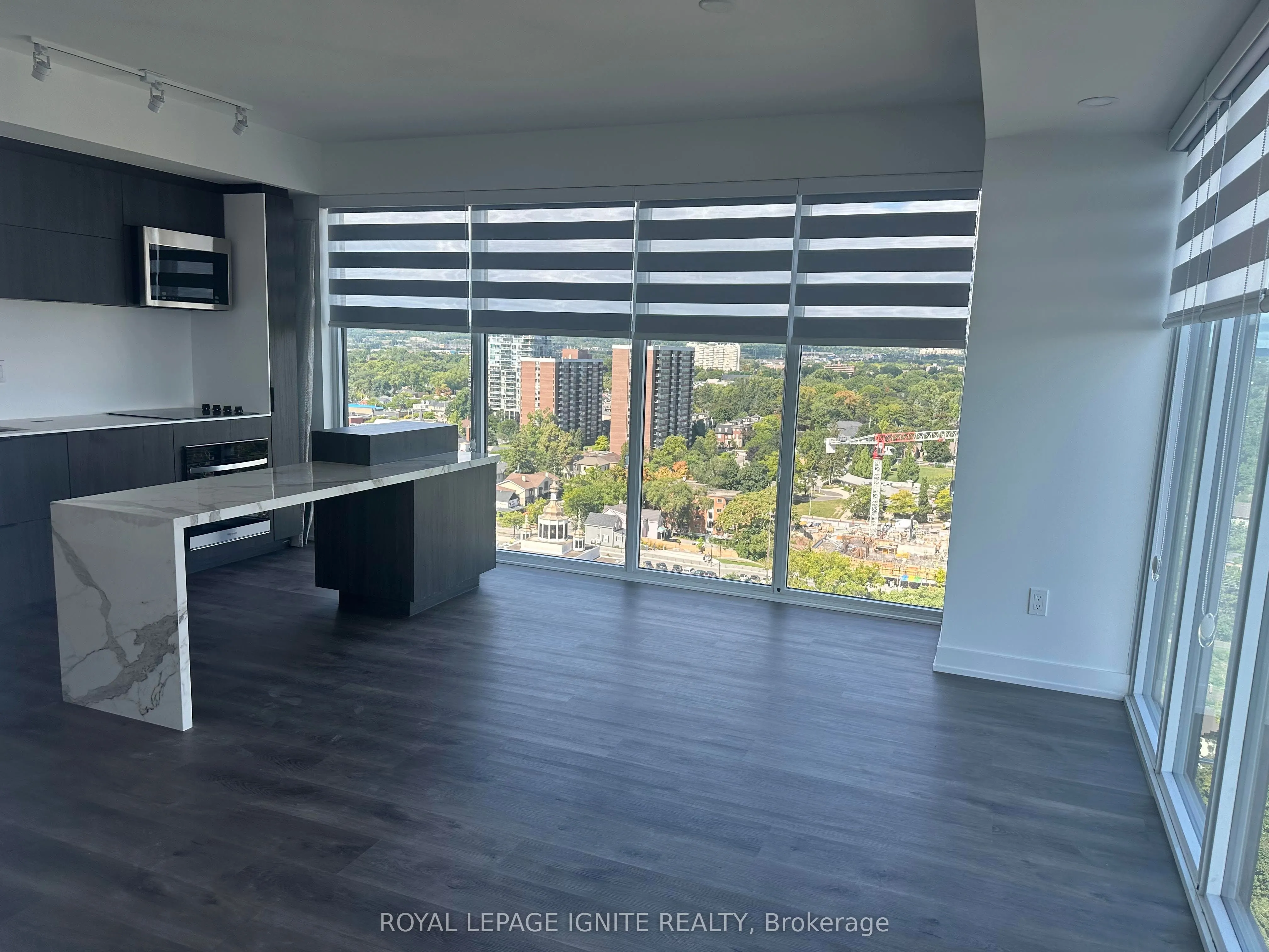 370 Martha Street, #1702