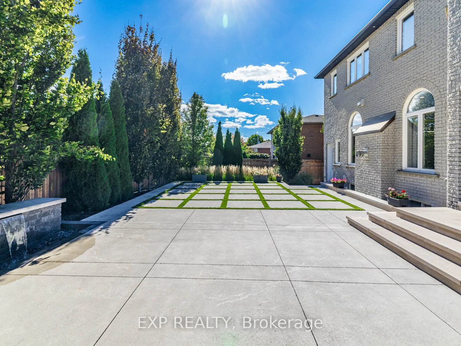 13 Bourdon Avenue