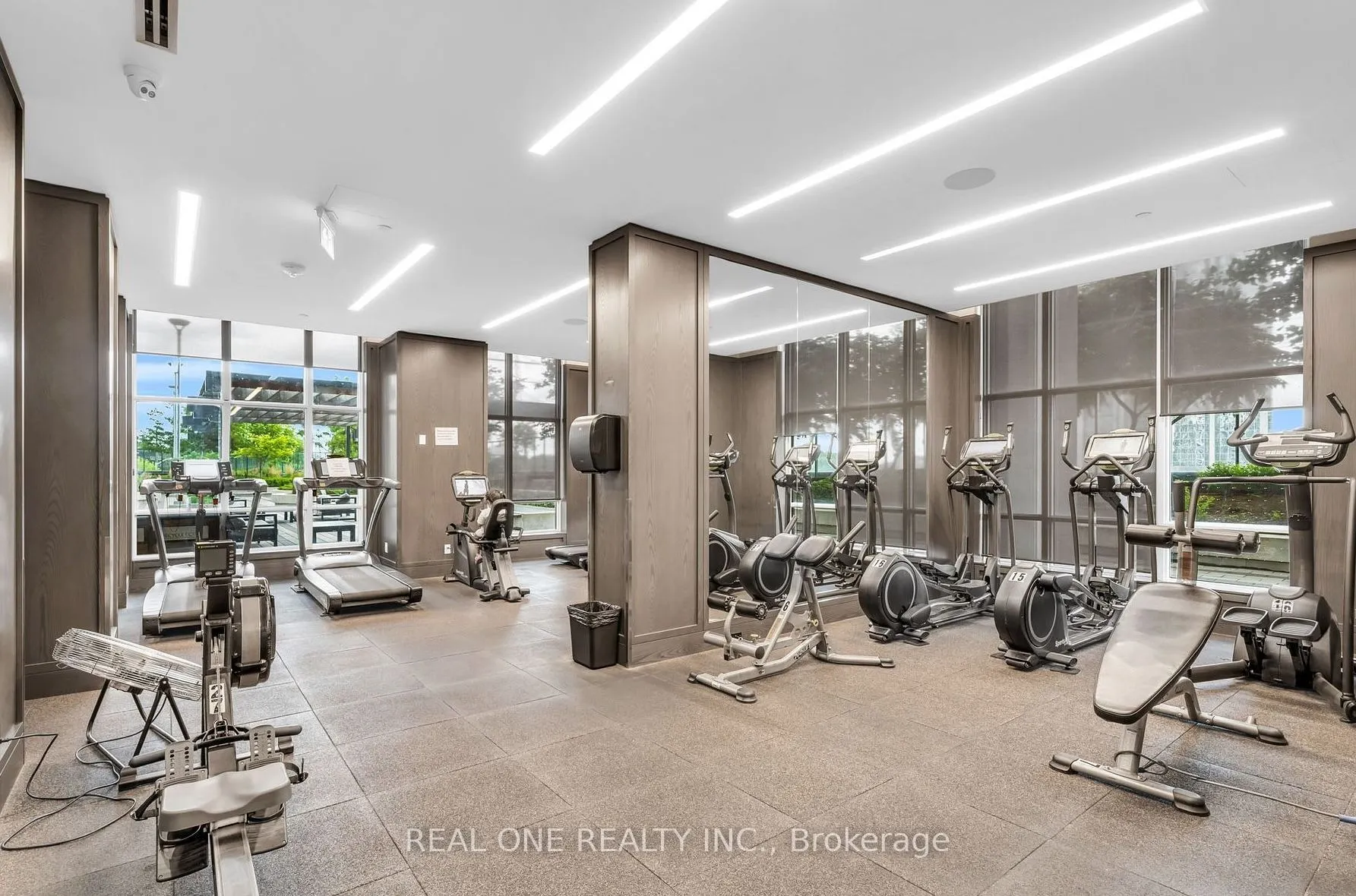 9 Mabelle Avenue, #616