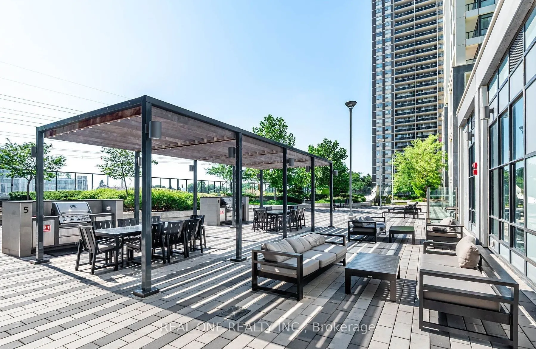 9 Mabelle Avenue, #616