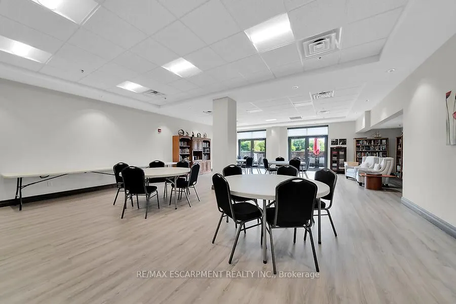 3290 New Street, #418