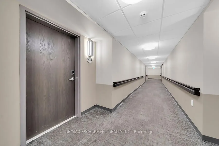 3290 New Street, #418