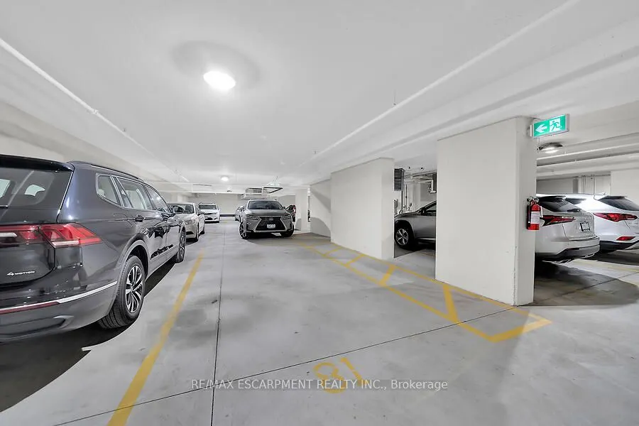 3290 New Street, #418