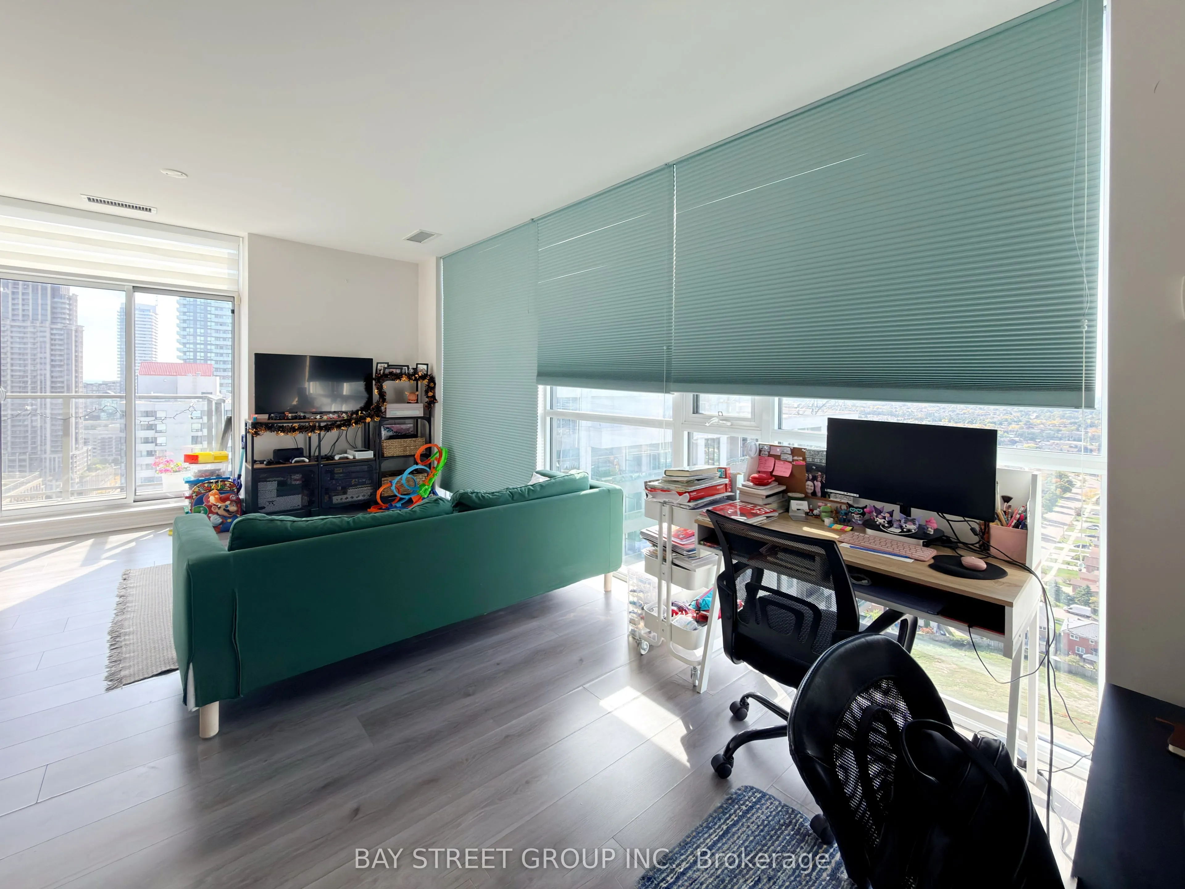 339 Rathburn Road W, #PH06