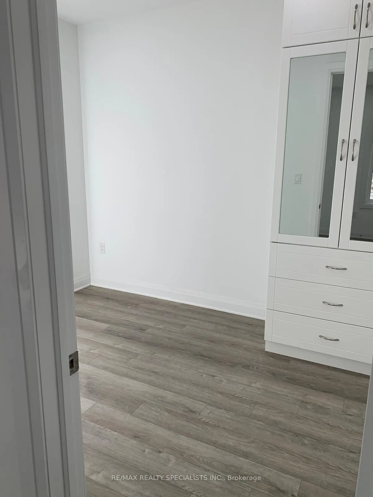 4086 KADIC Terrace