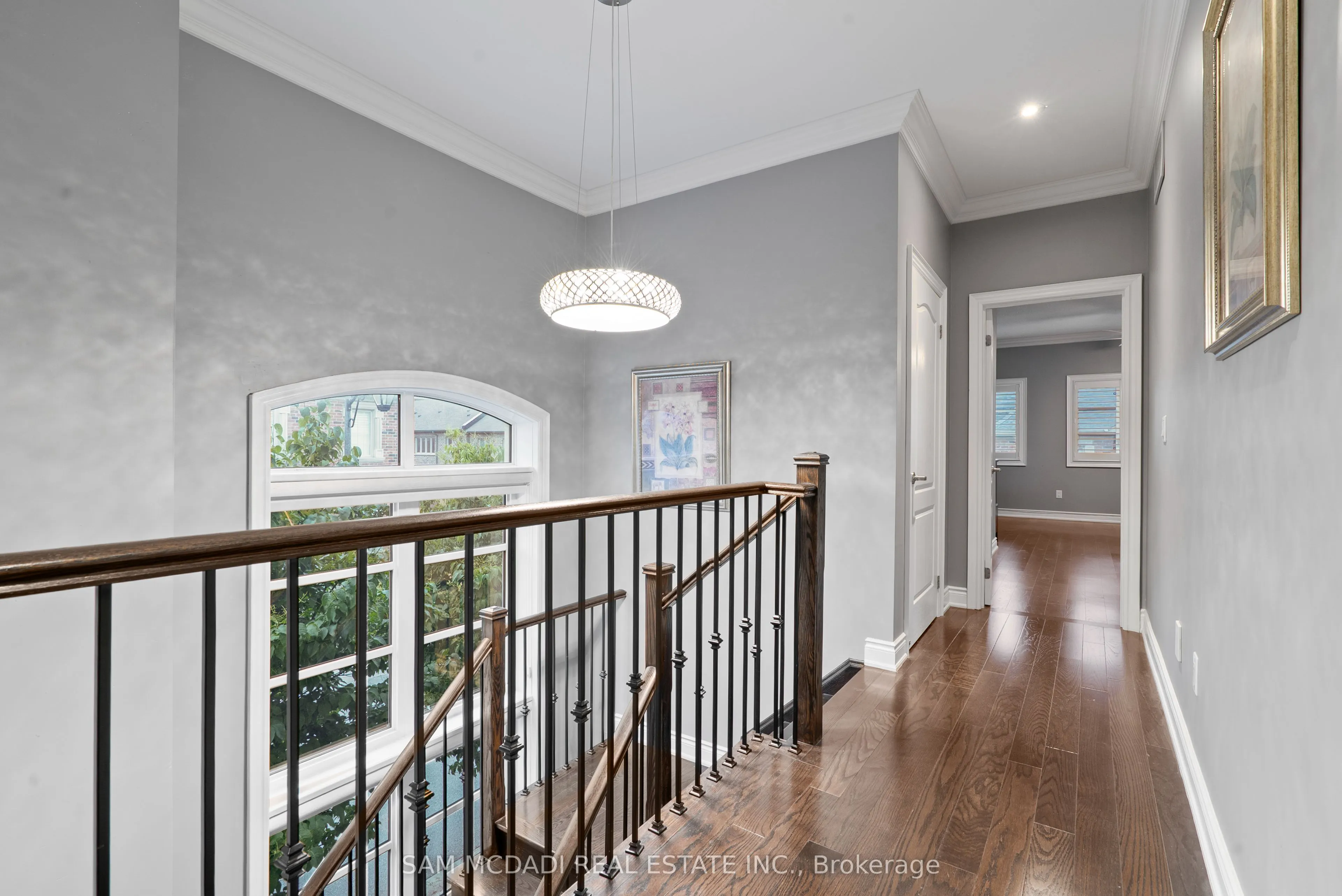 2469 Chateau Common
