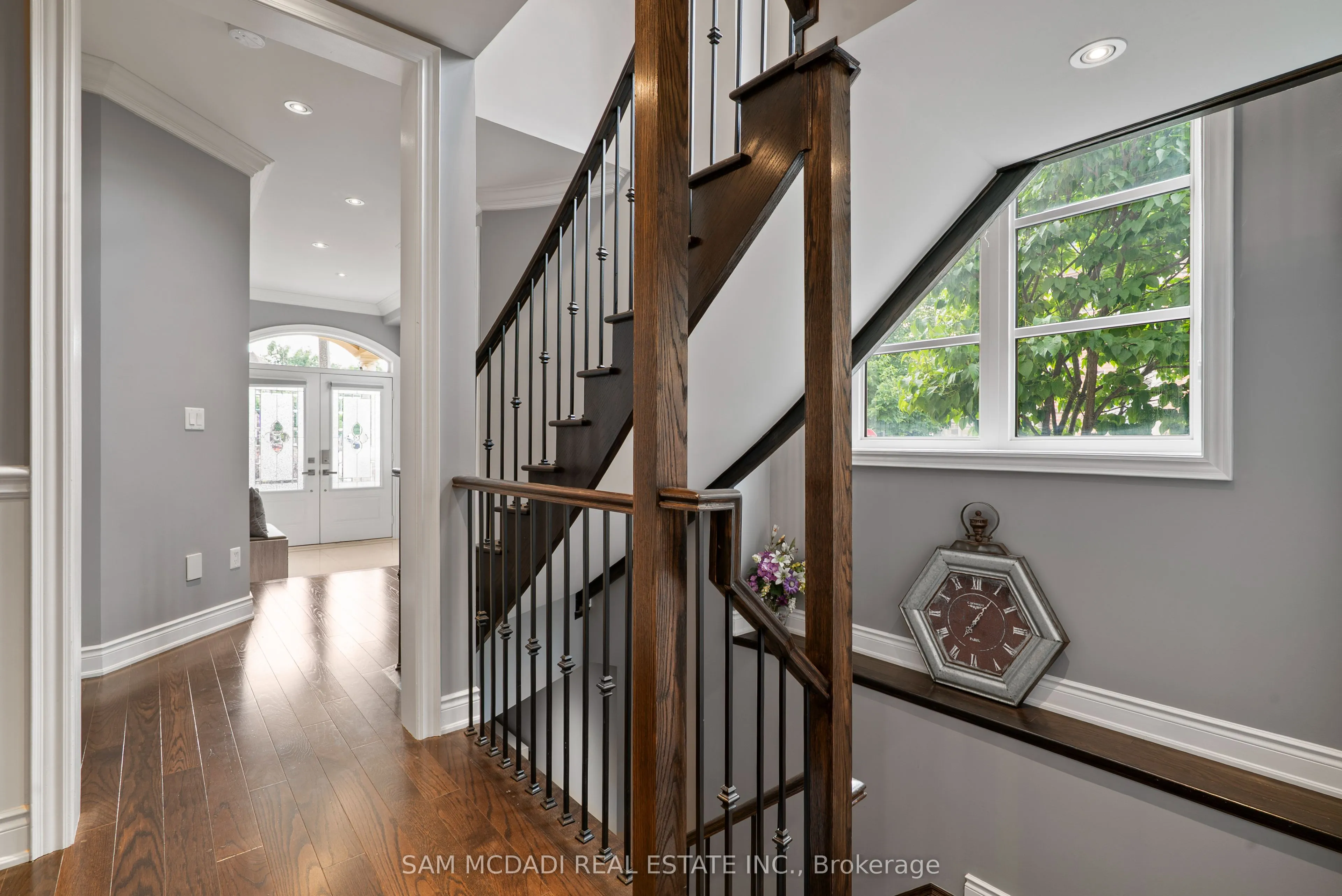 2469 Chateau Common