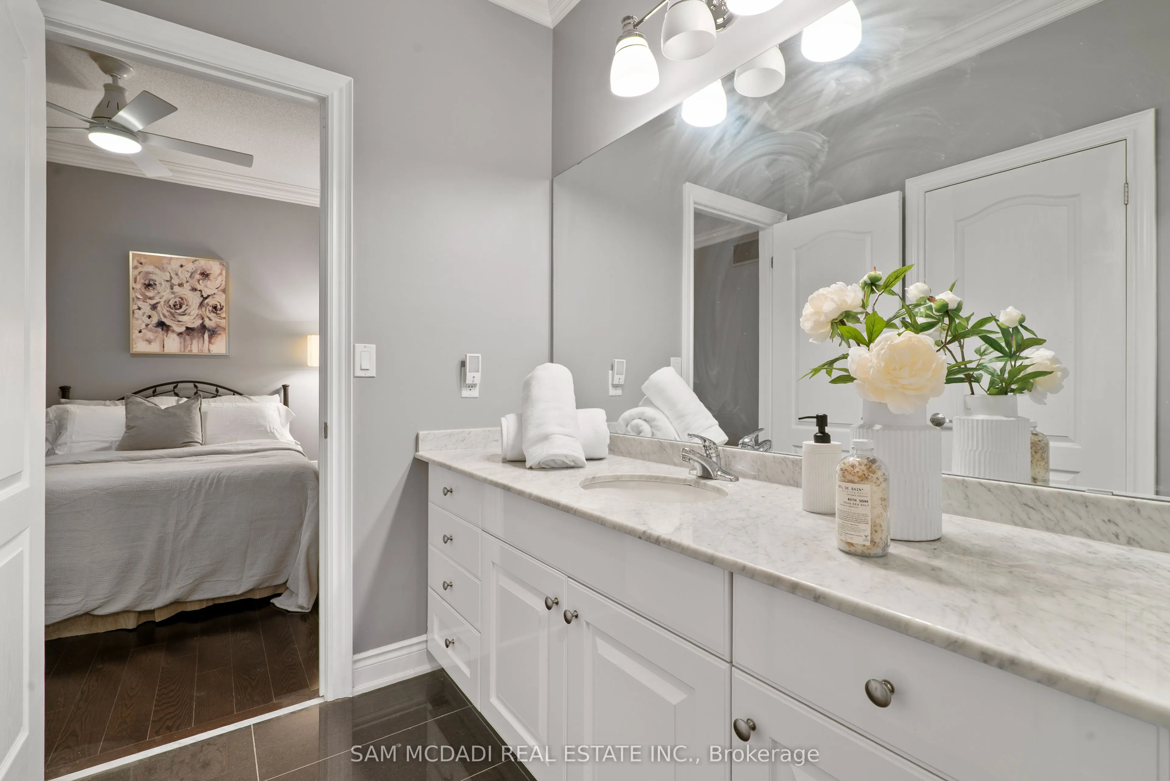 2469 Chateau Common