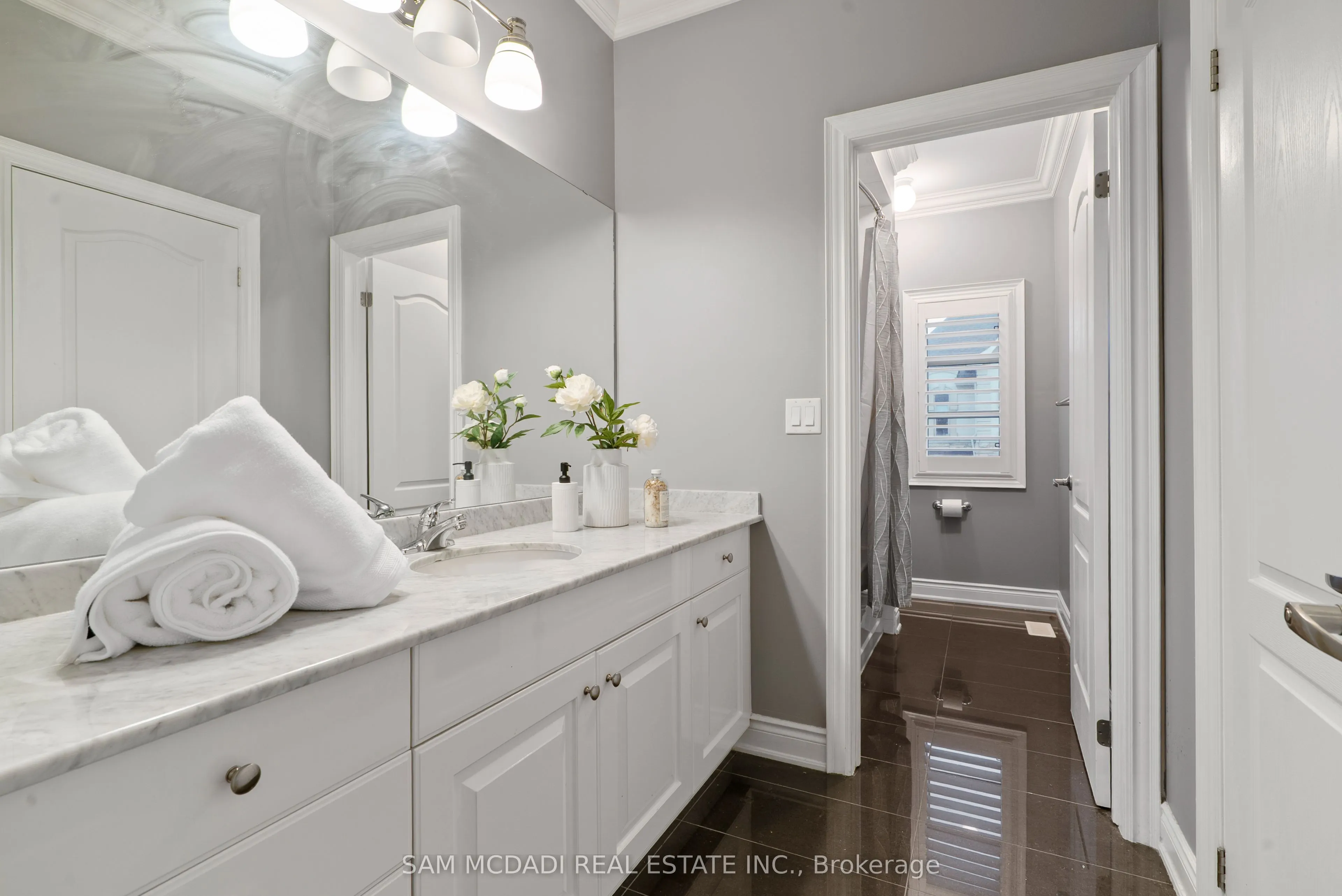 2469 Chateau Common