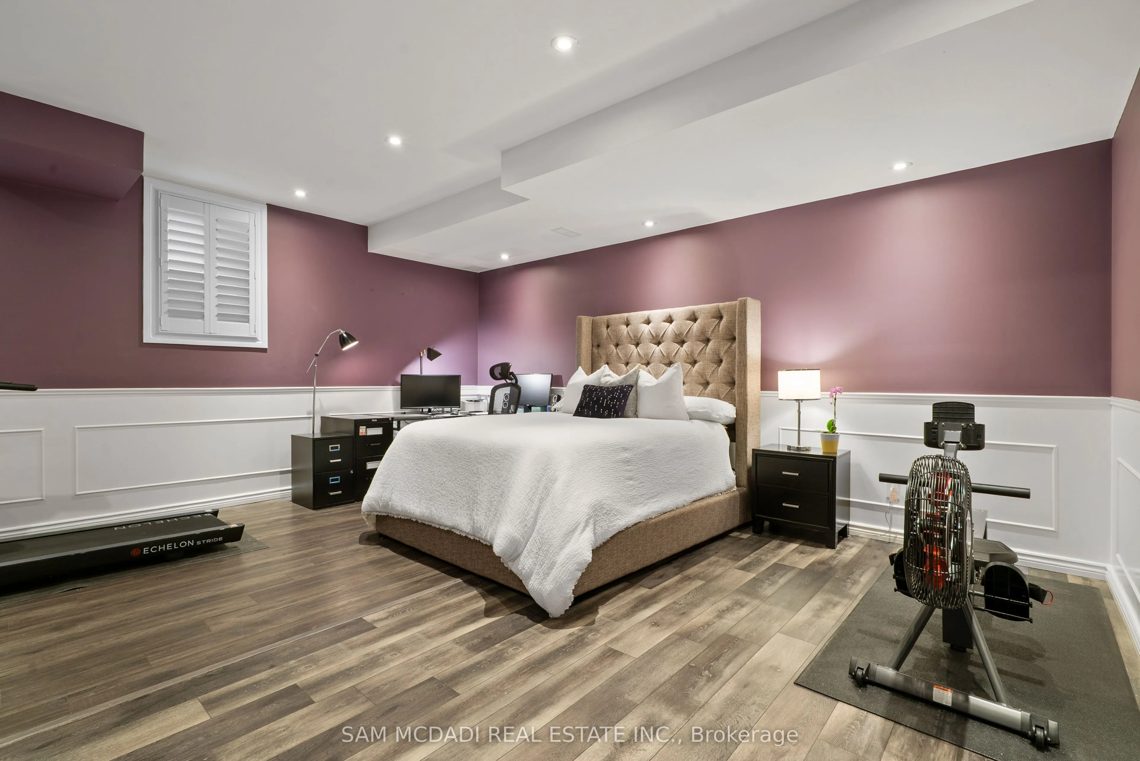 2469 Chateau Common