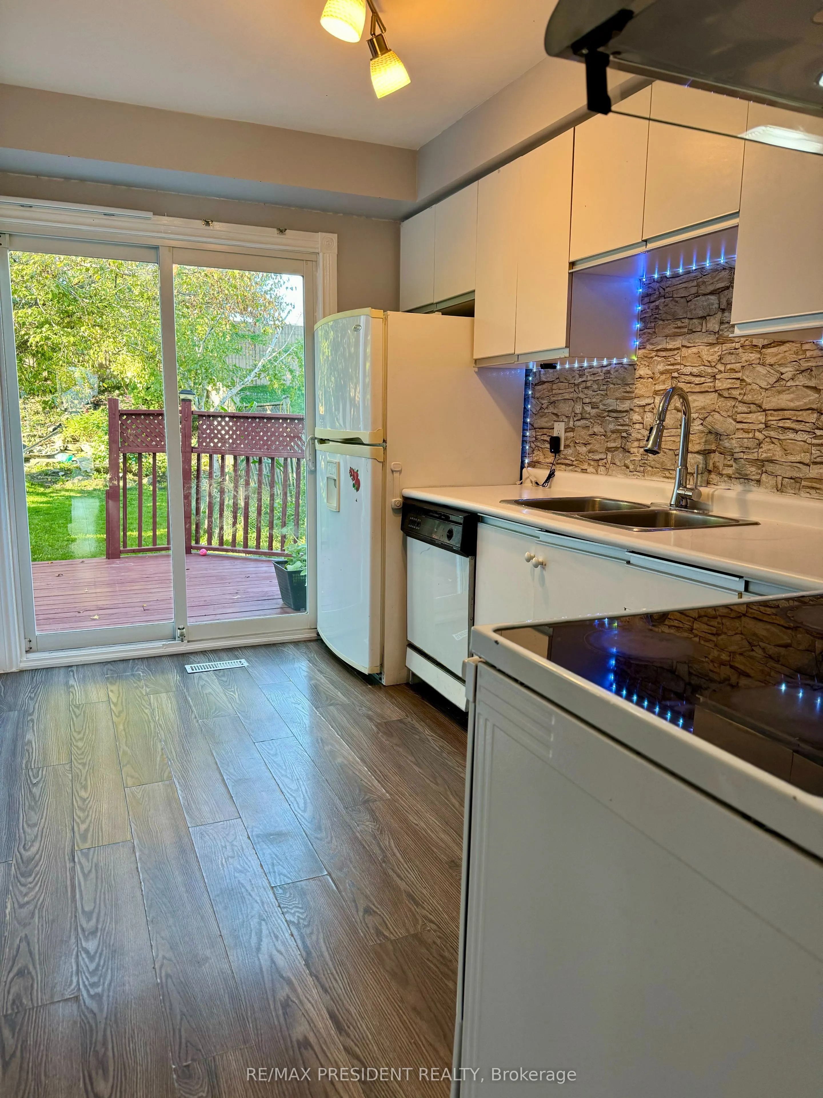 38 Nectarine Crescent
