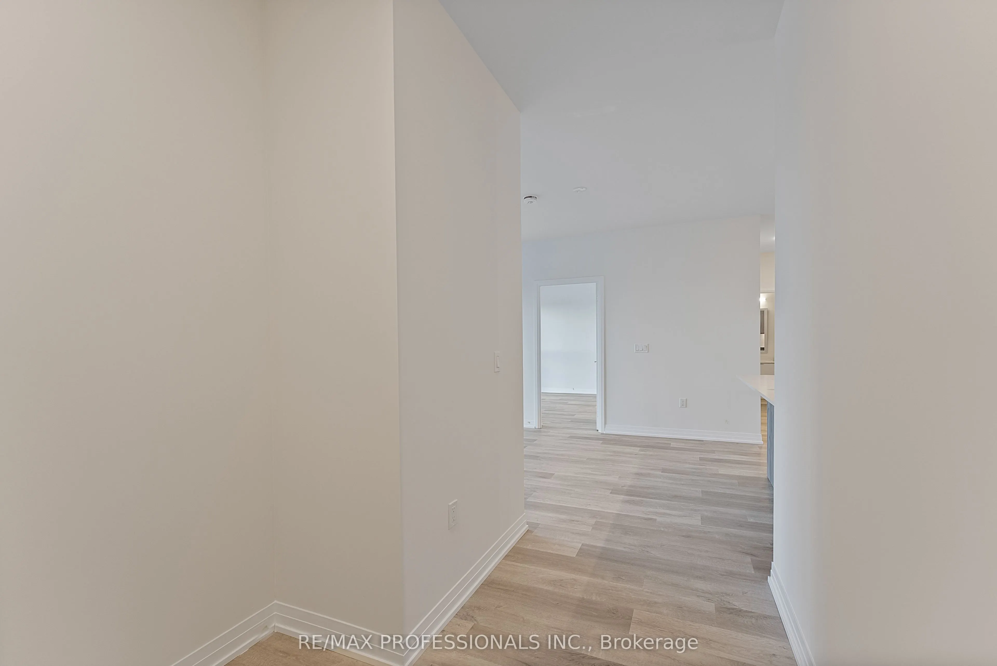 15 Watergarden Drive, #410
