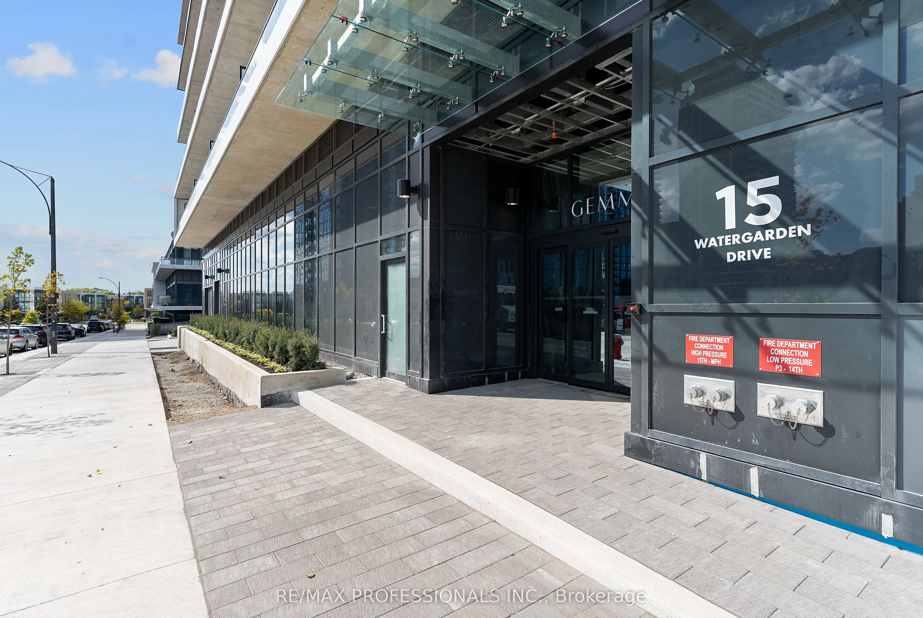 15 Watergarden Drive, #410