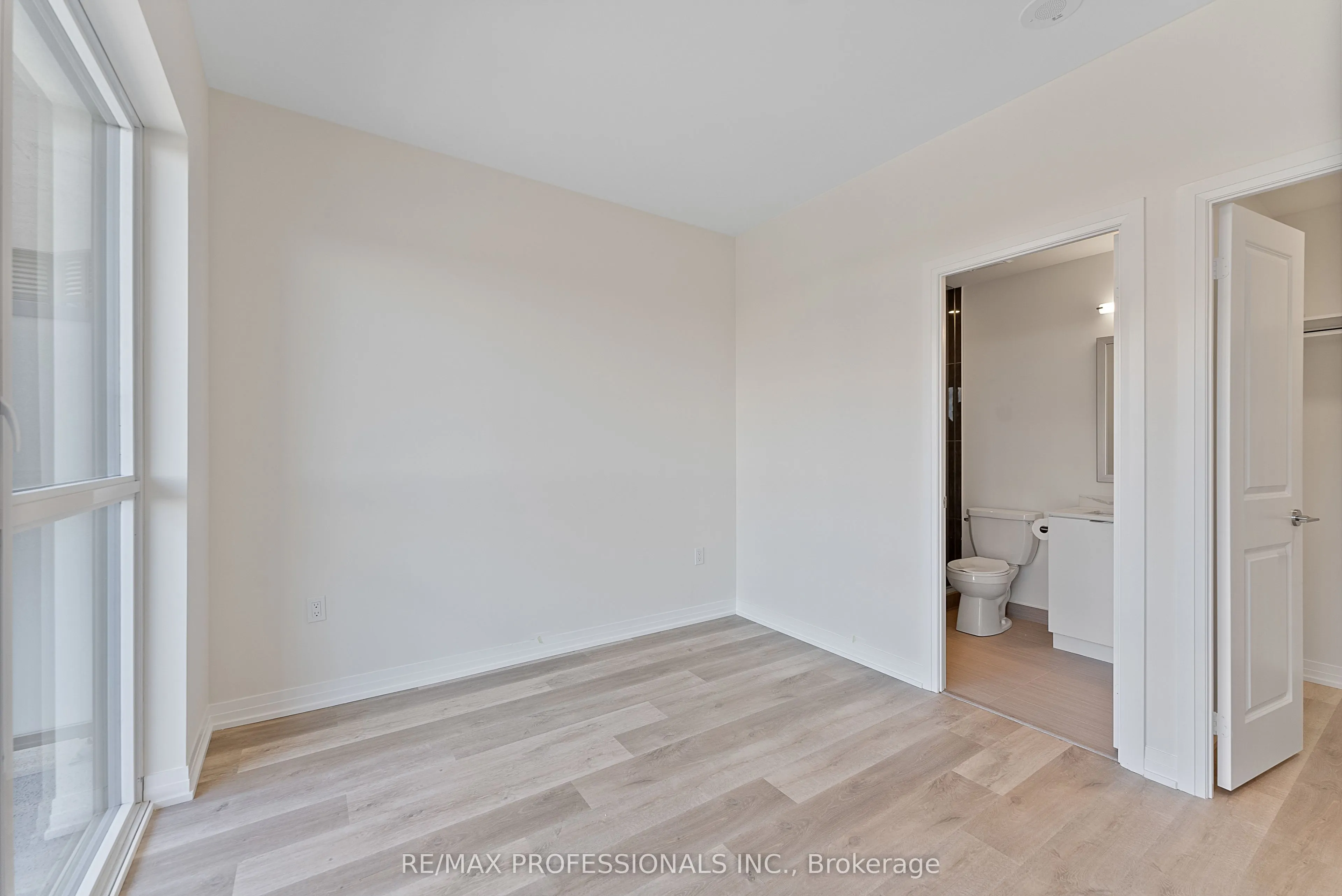 15 Watergarden Drive, #410