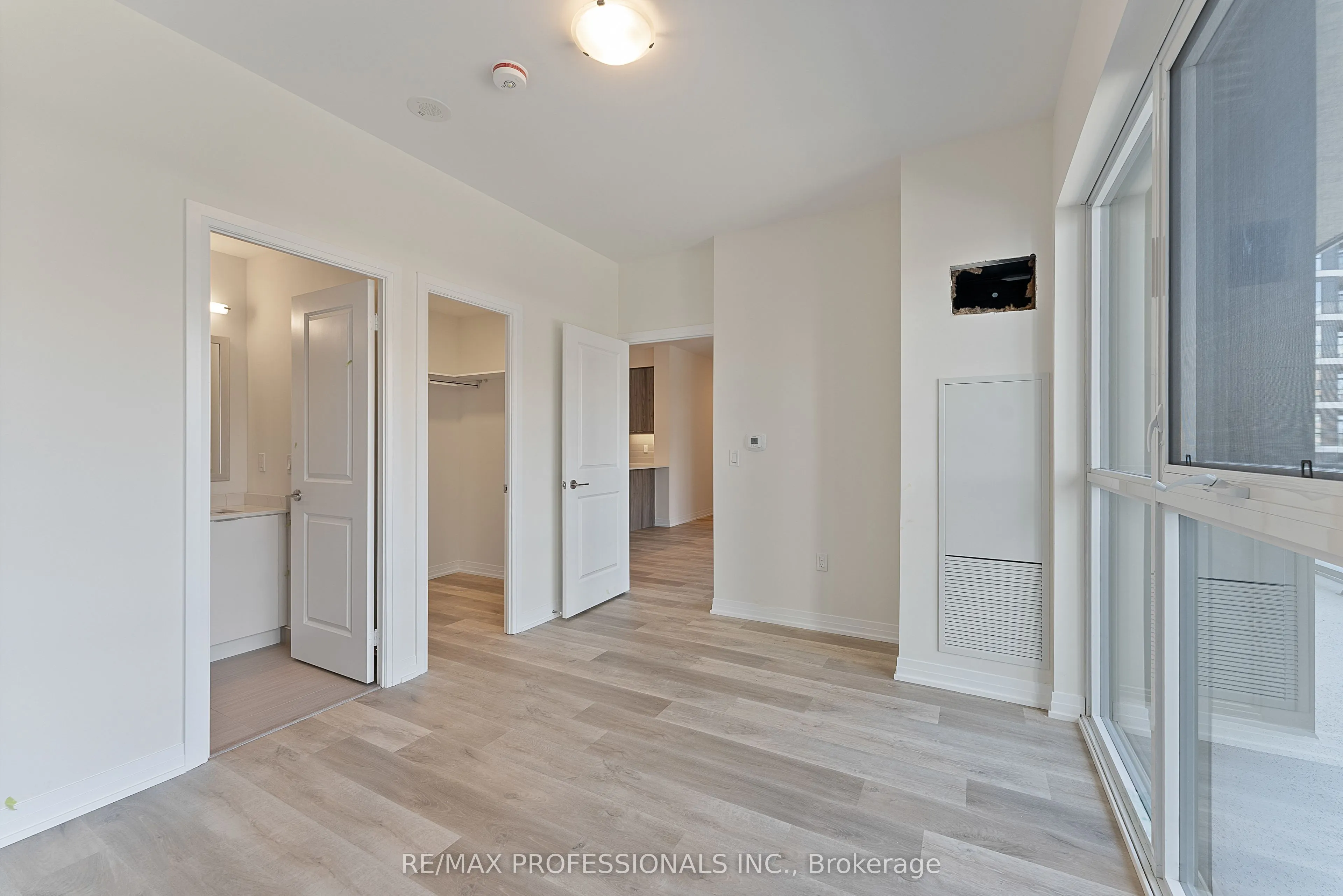 15 Watergarden Drive, #410