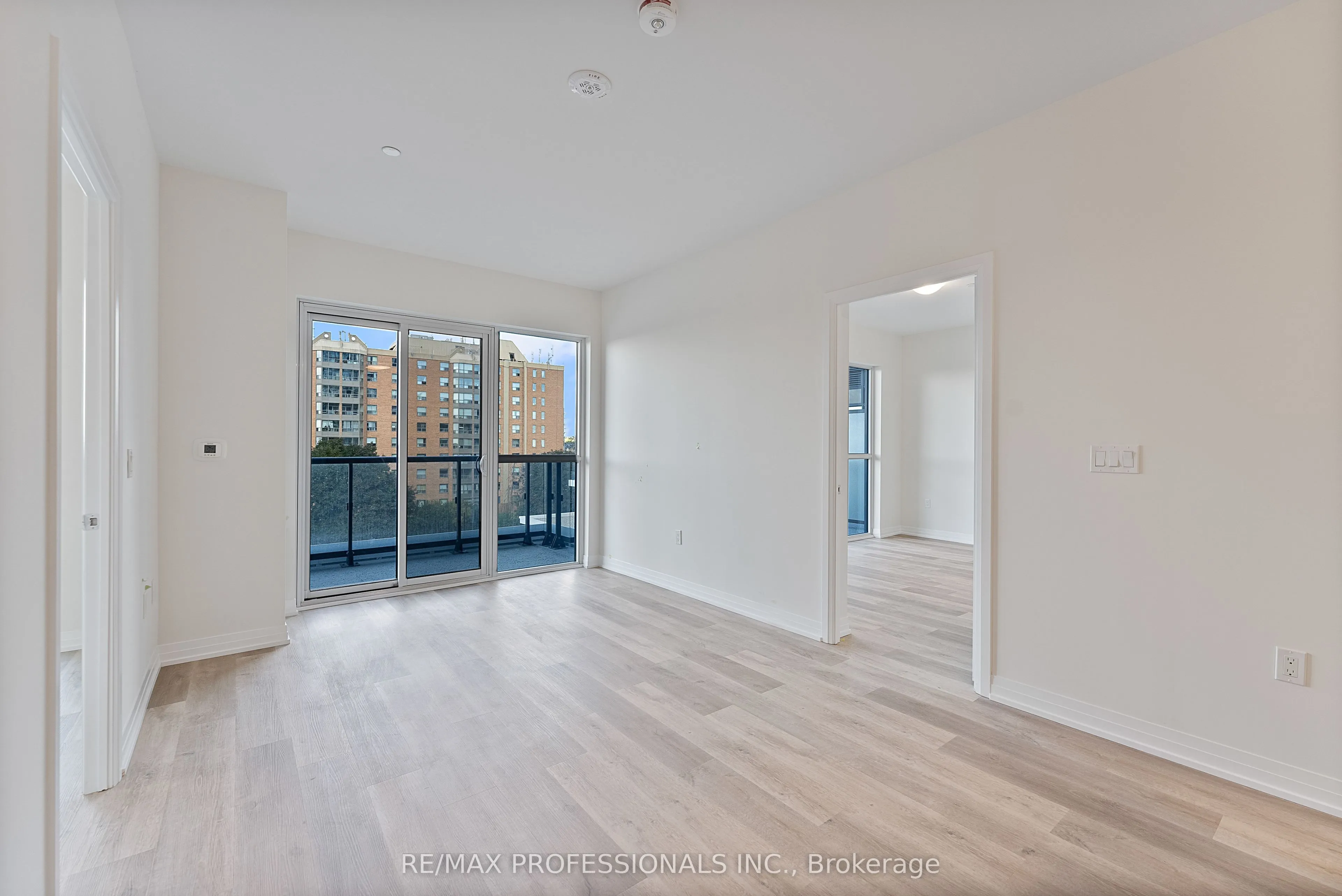 15 Watergarden Drive, #410