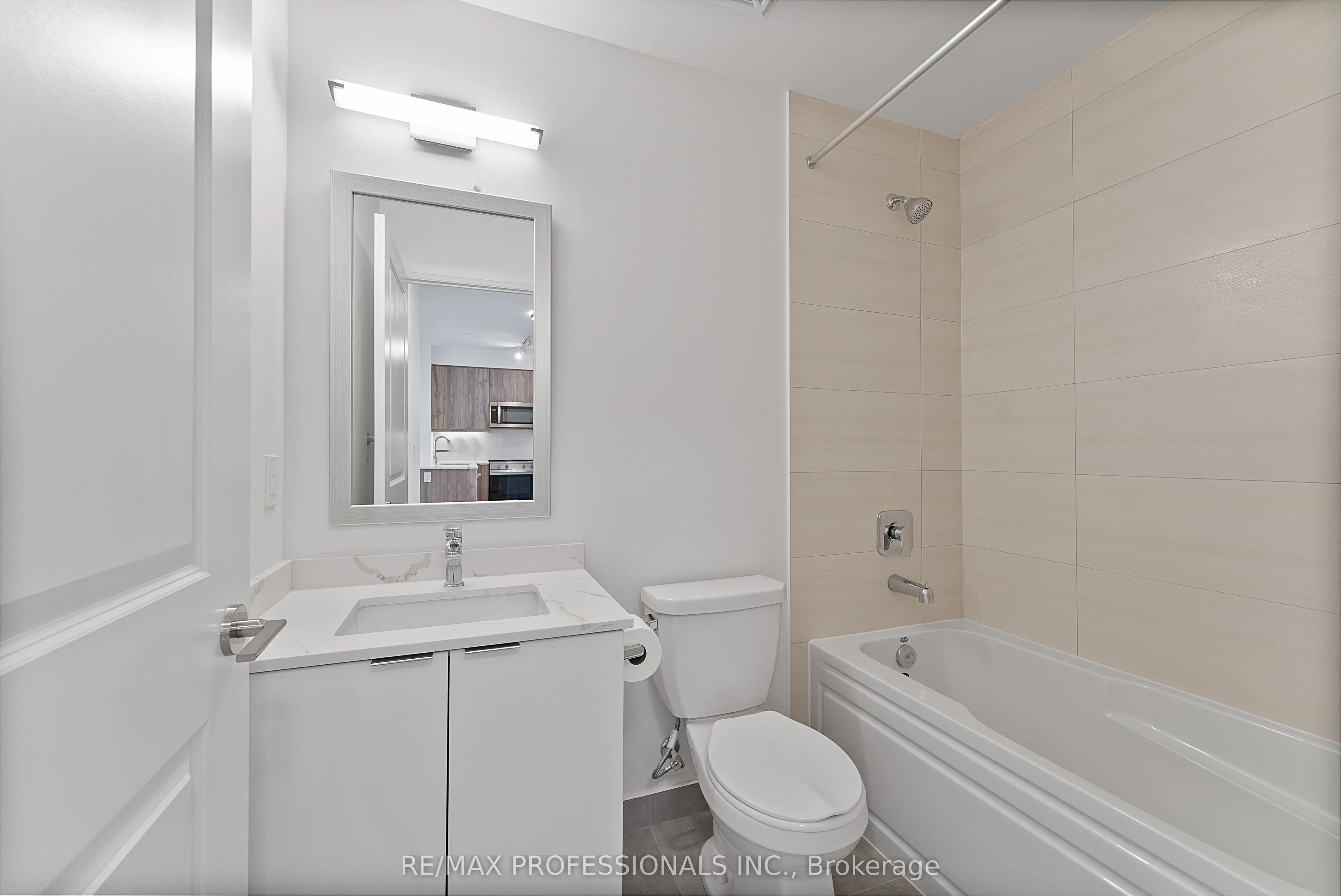 15 Watergarden Drive, #410