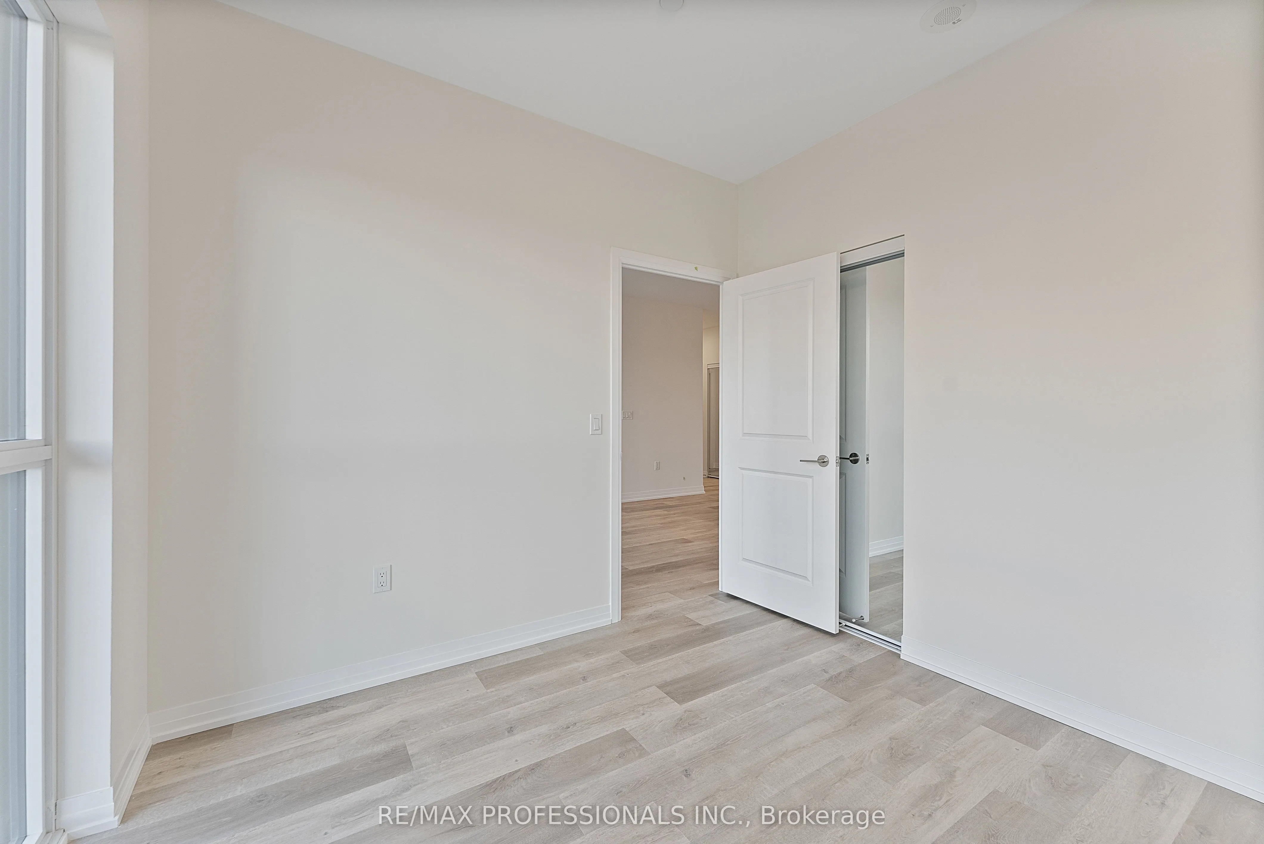 15 Watergarden Drive, #410