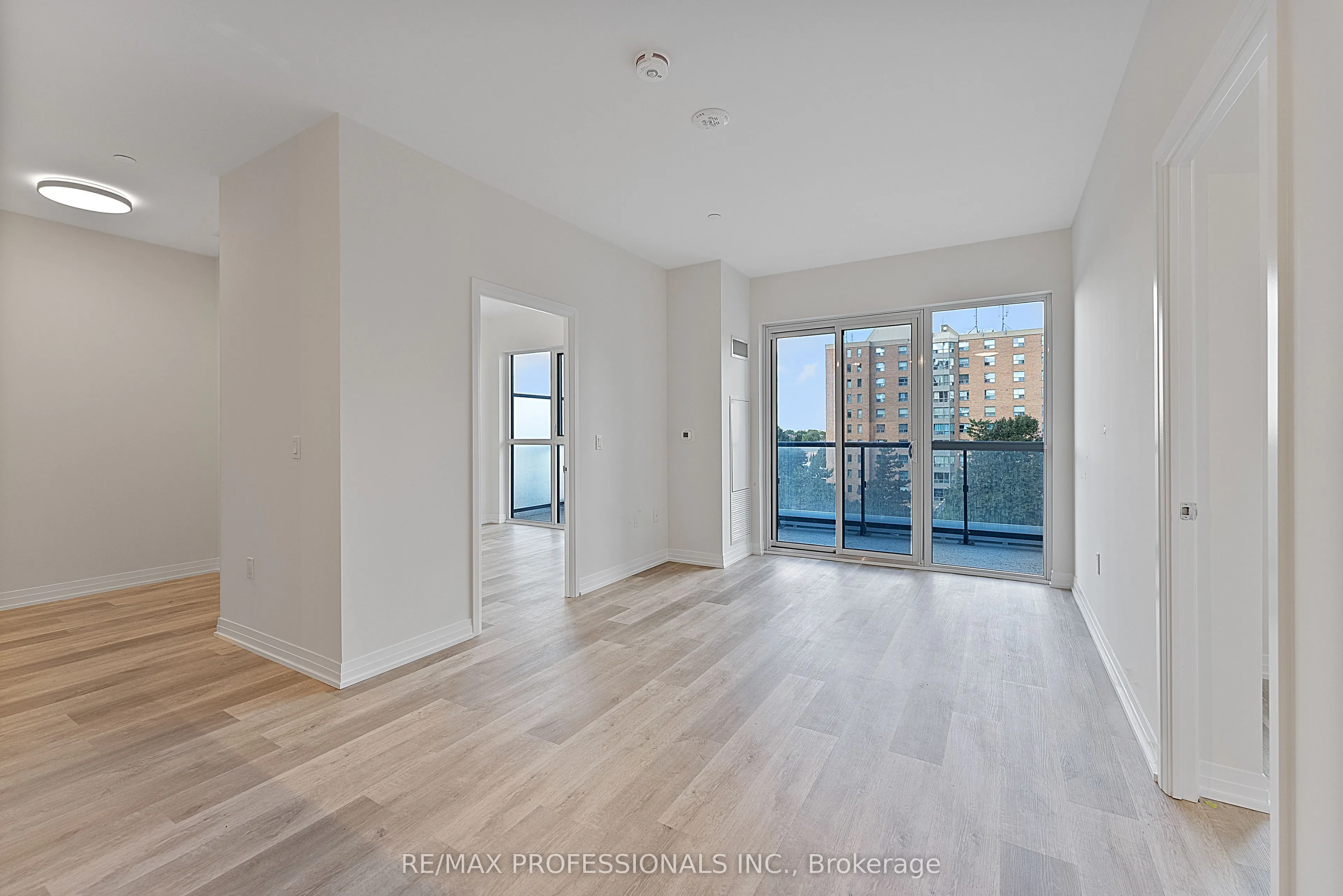15 Watergarden Drive, #410