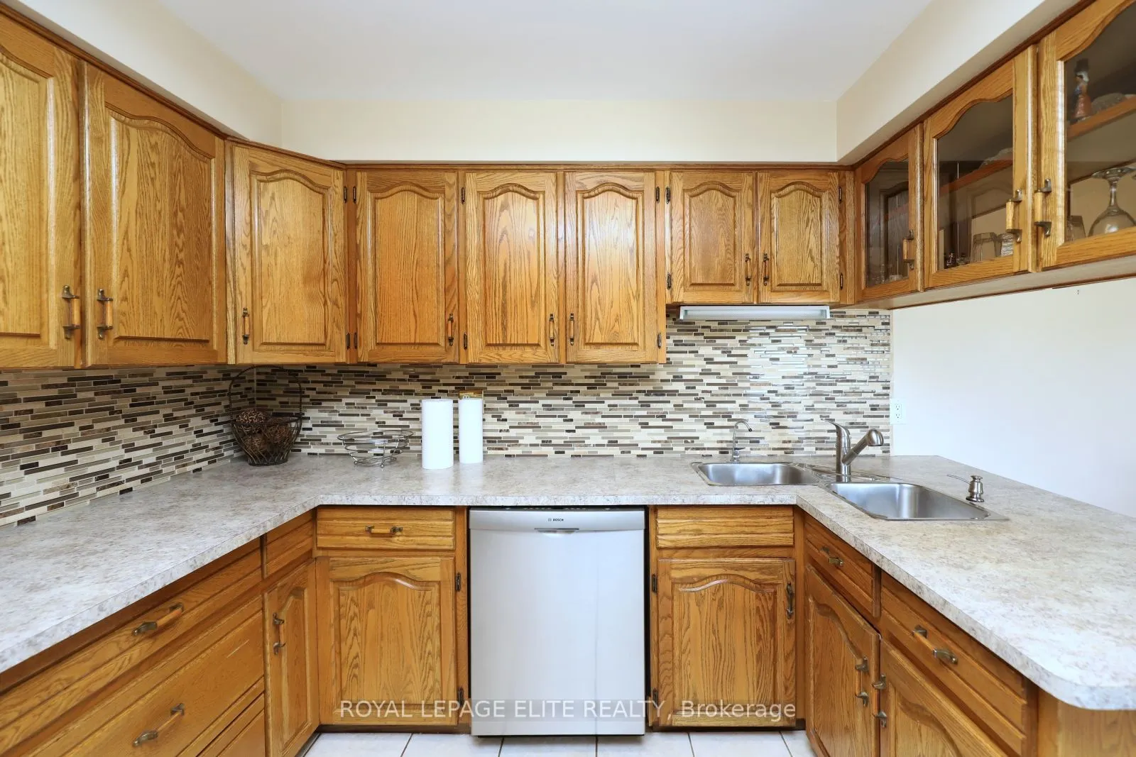 3440 Riverspray Crescent