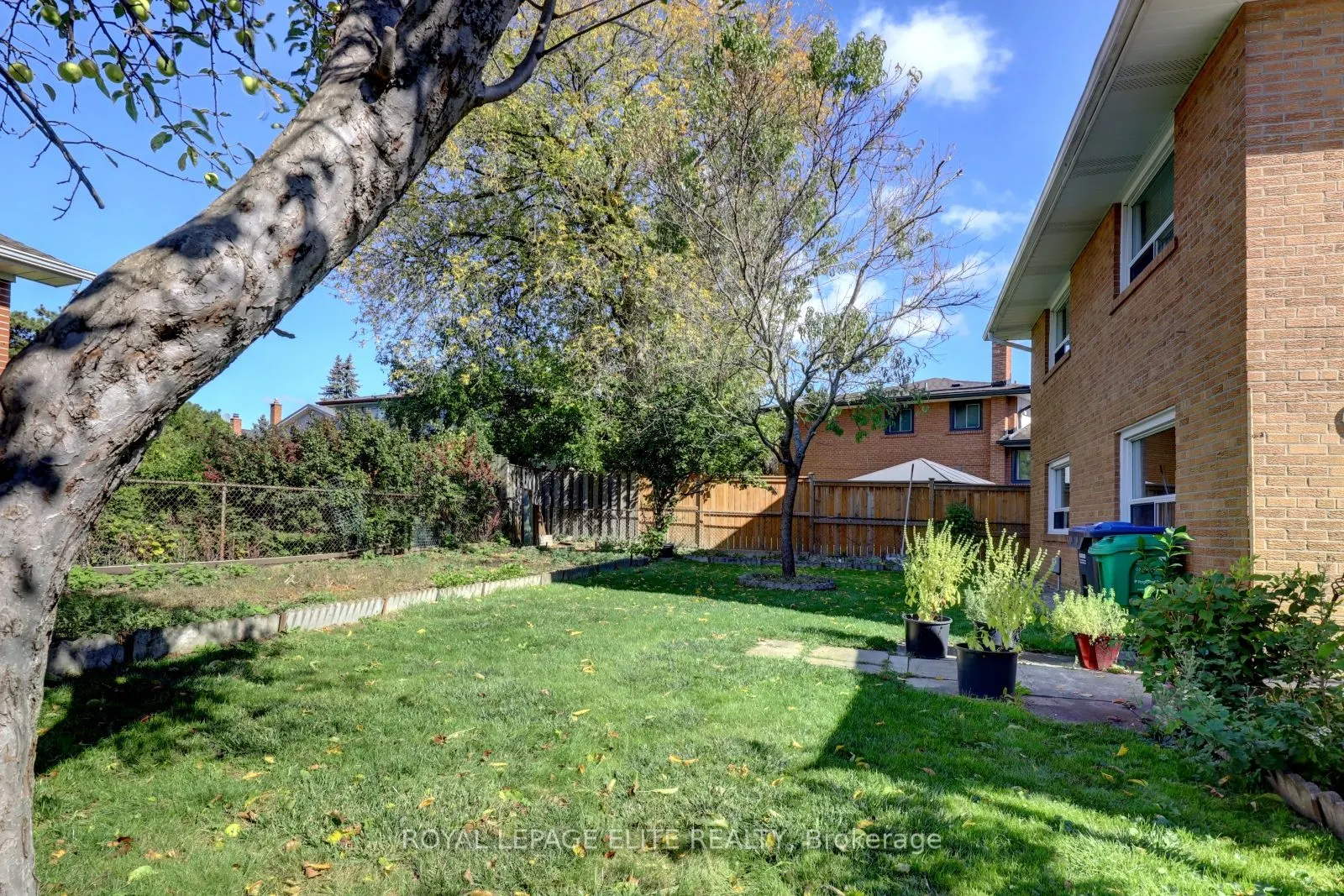 3440 Riverspray Crescent