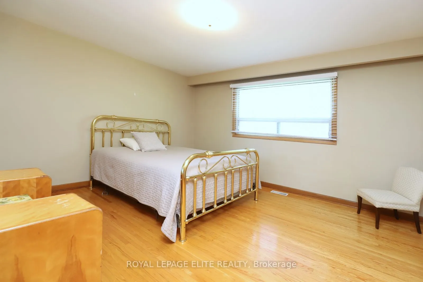 3440 Riverspray Crescent