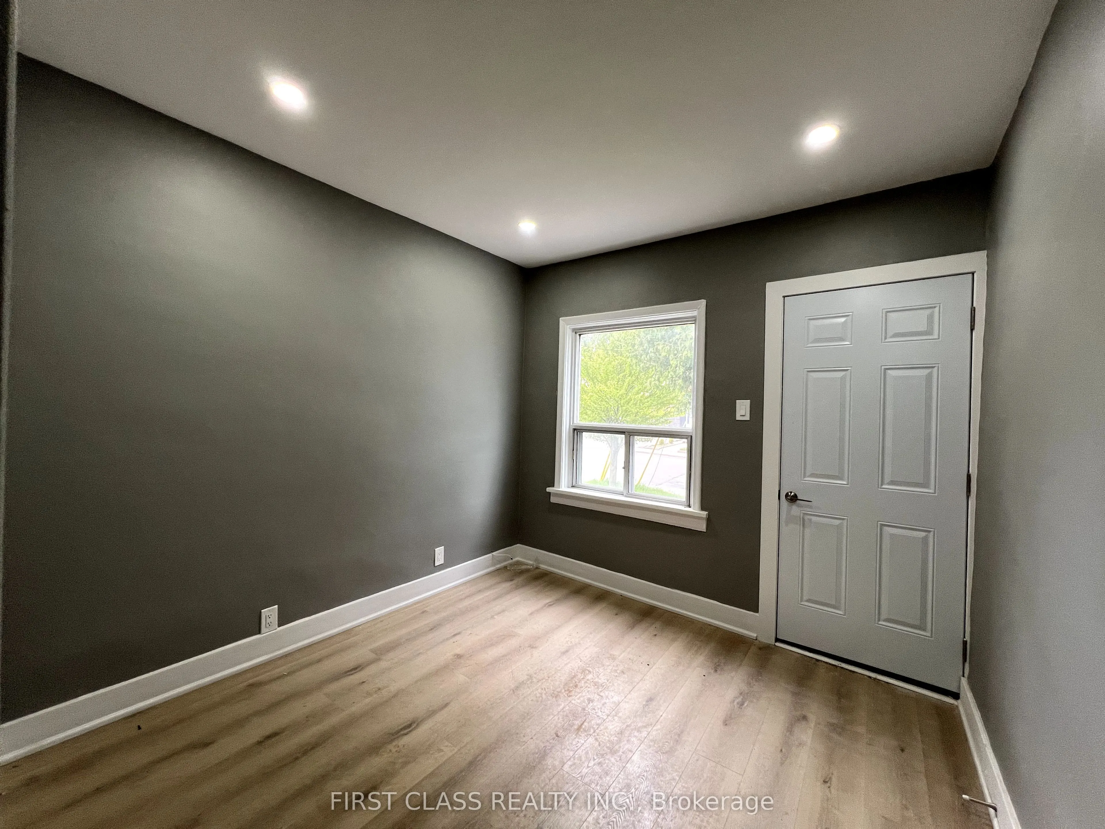 76 Ennerdale Road, #Main B