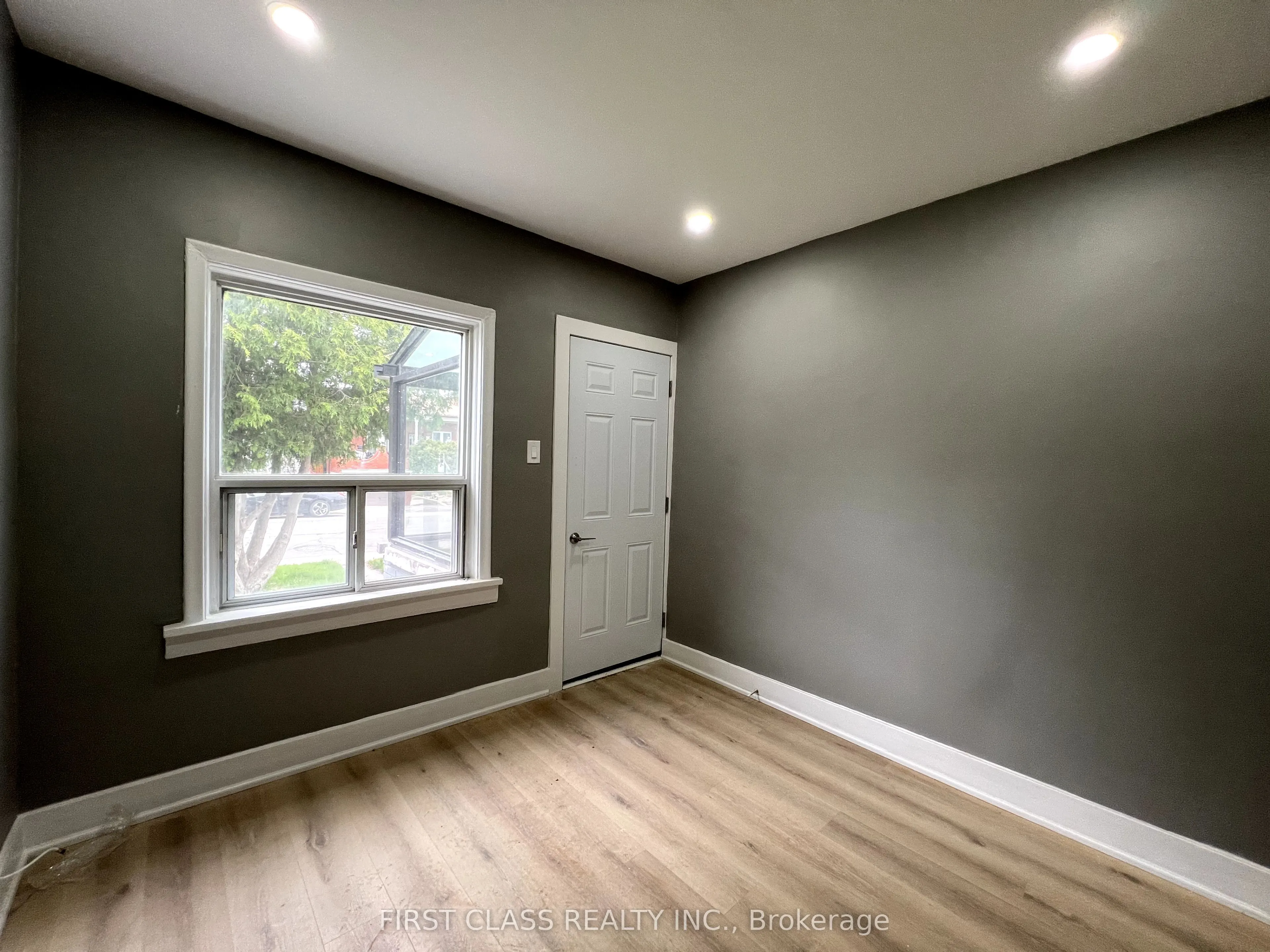 76 Ennerdale Road, #Main B