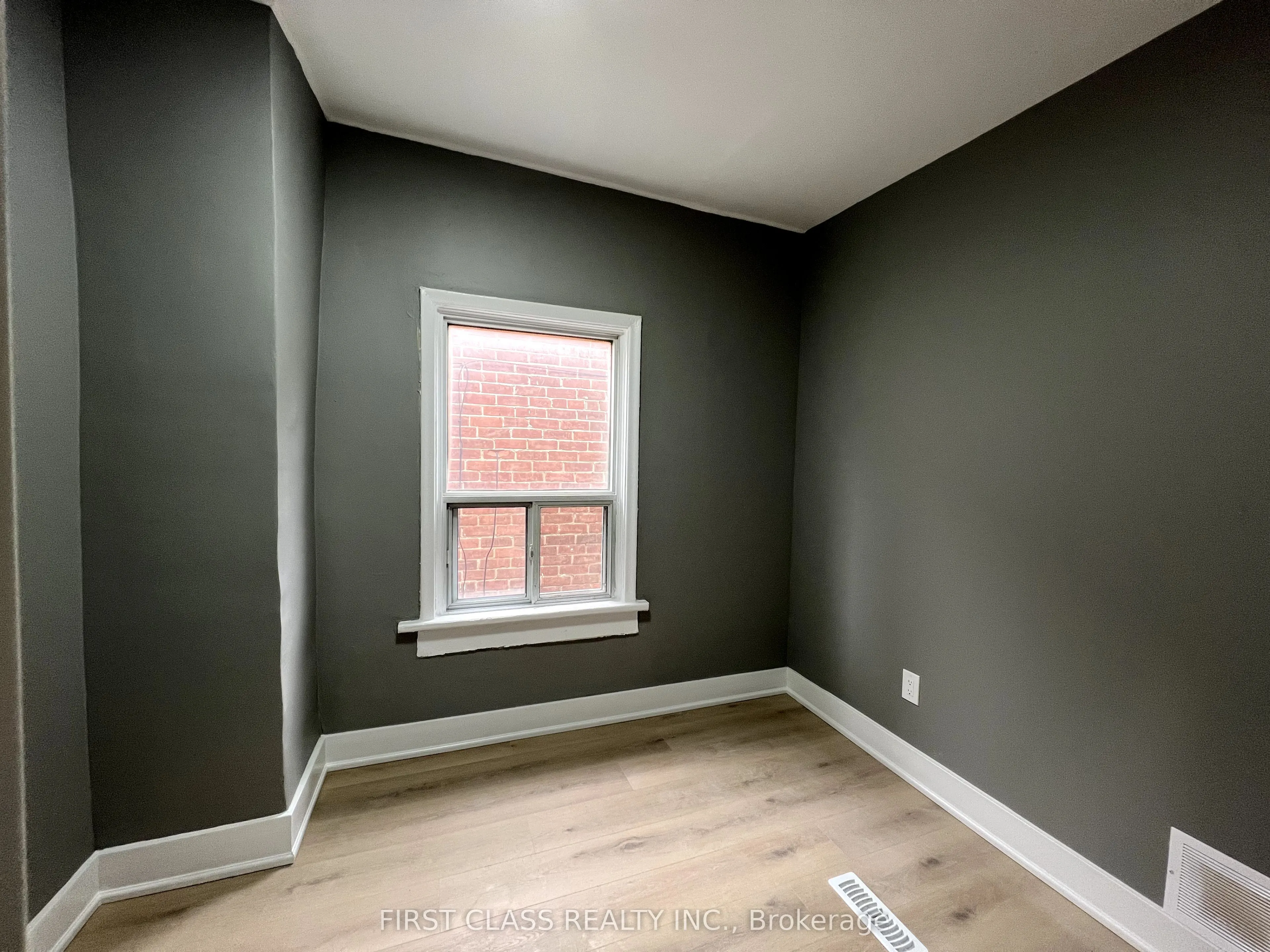 76 Ennerdale Road, #Main B