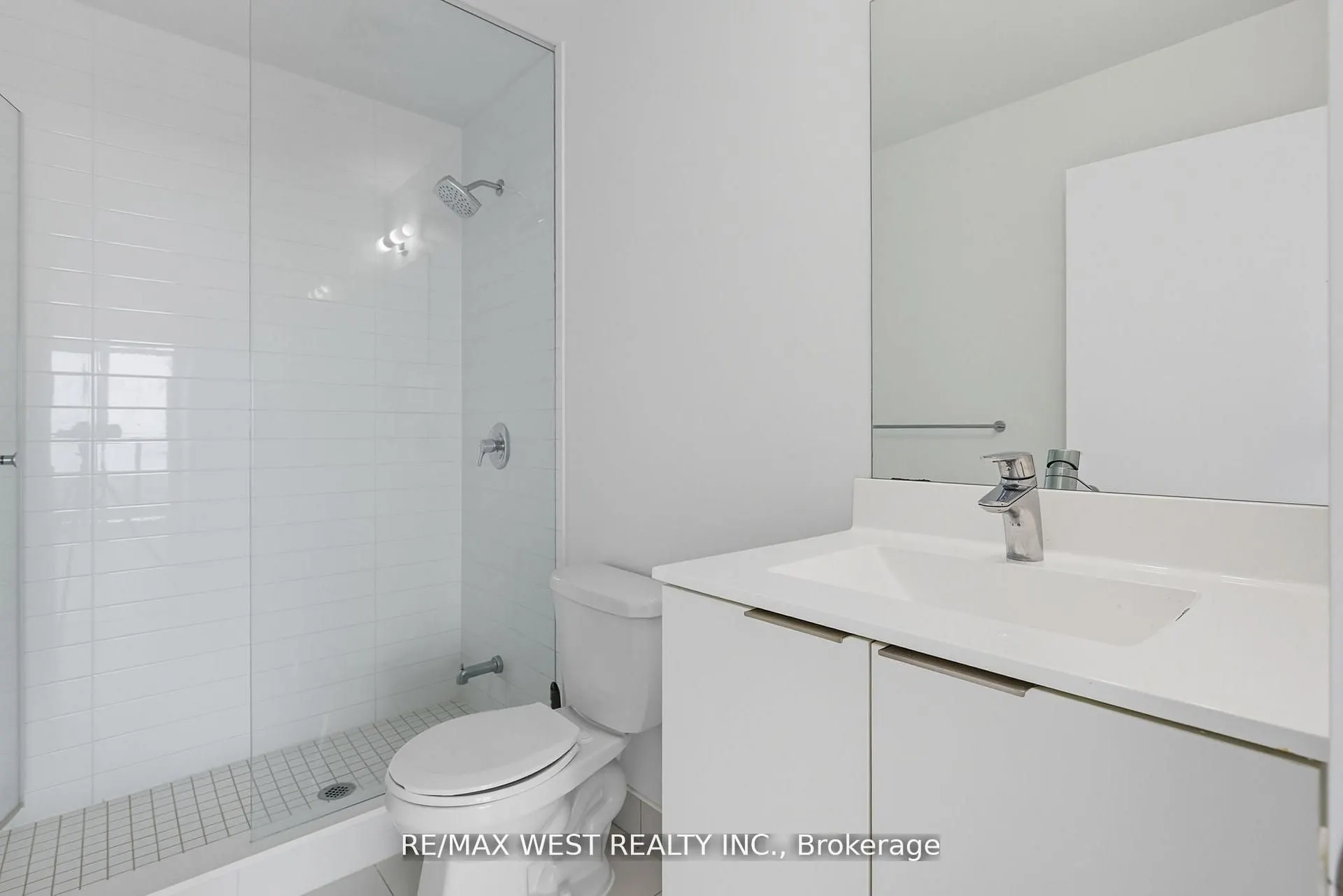 20 Shore Breeze Drive, #702