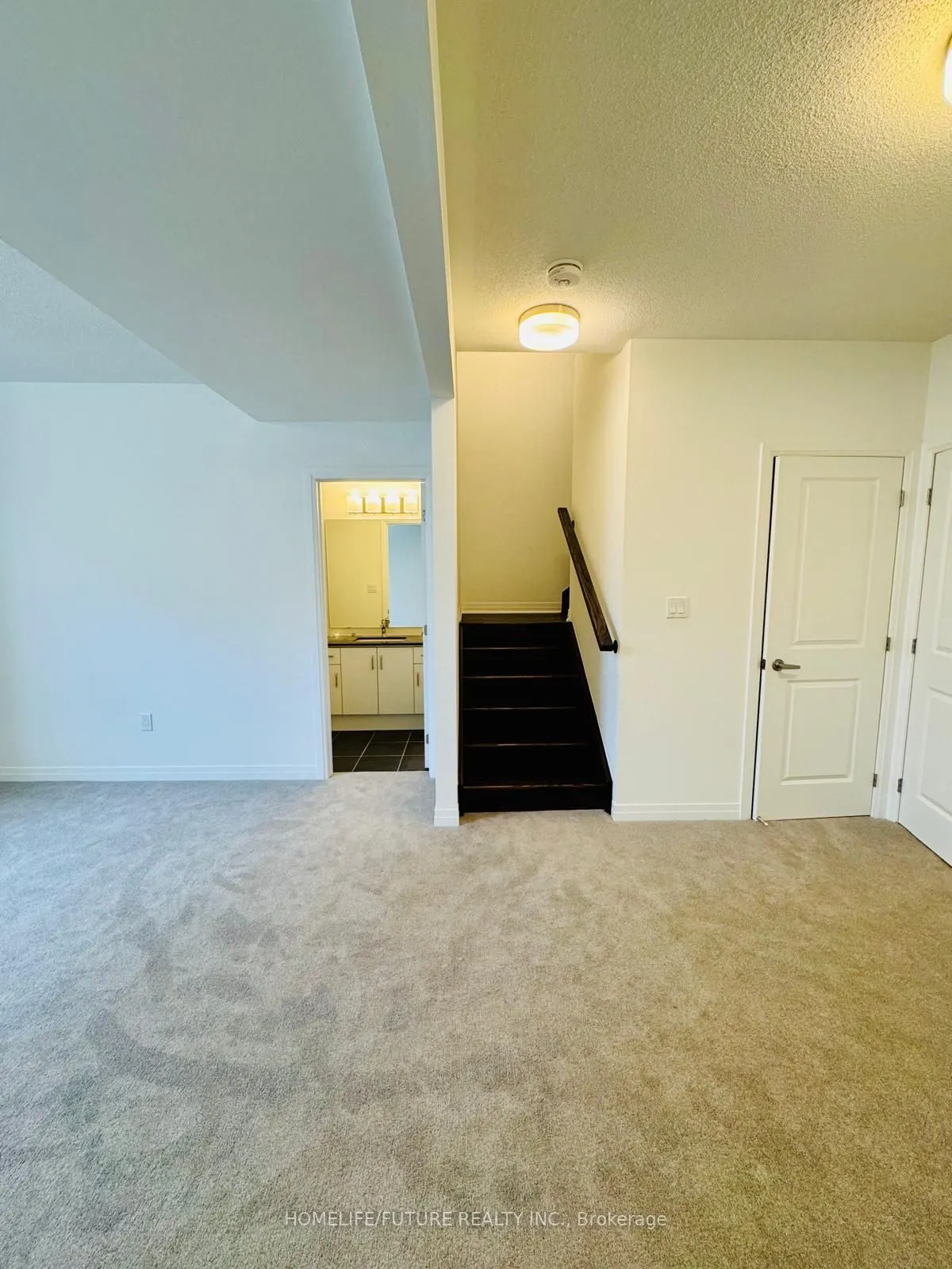 43 Moosehead Drive