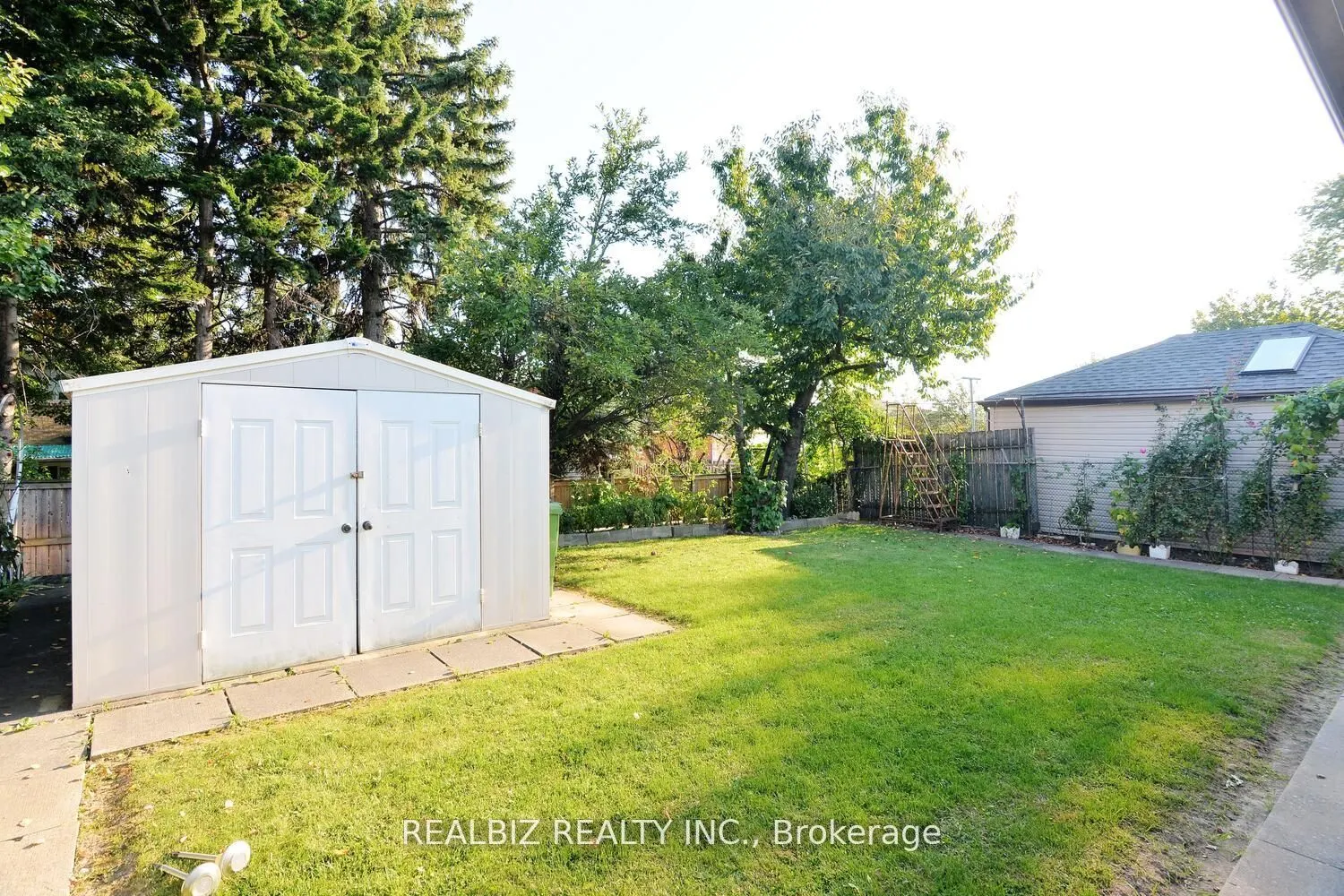 15 Milkwood Avenue